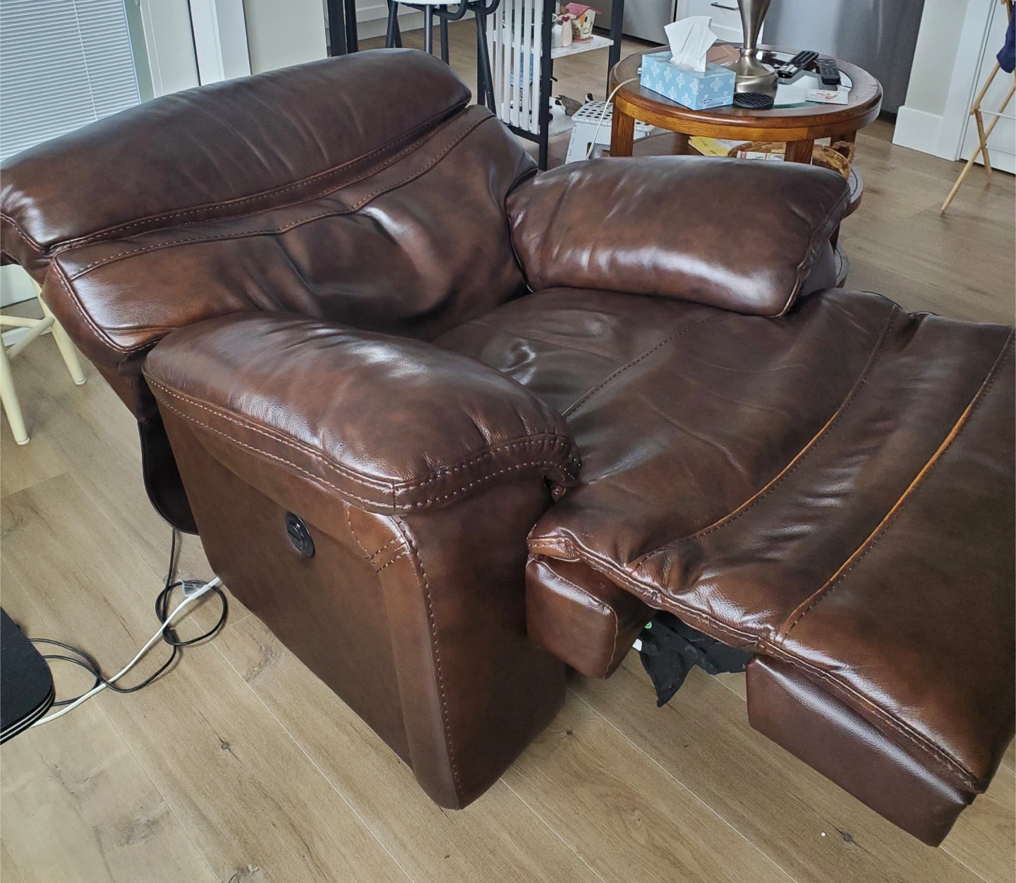 Brown Leather Electric  Recliner Chair - photo 3