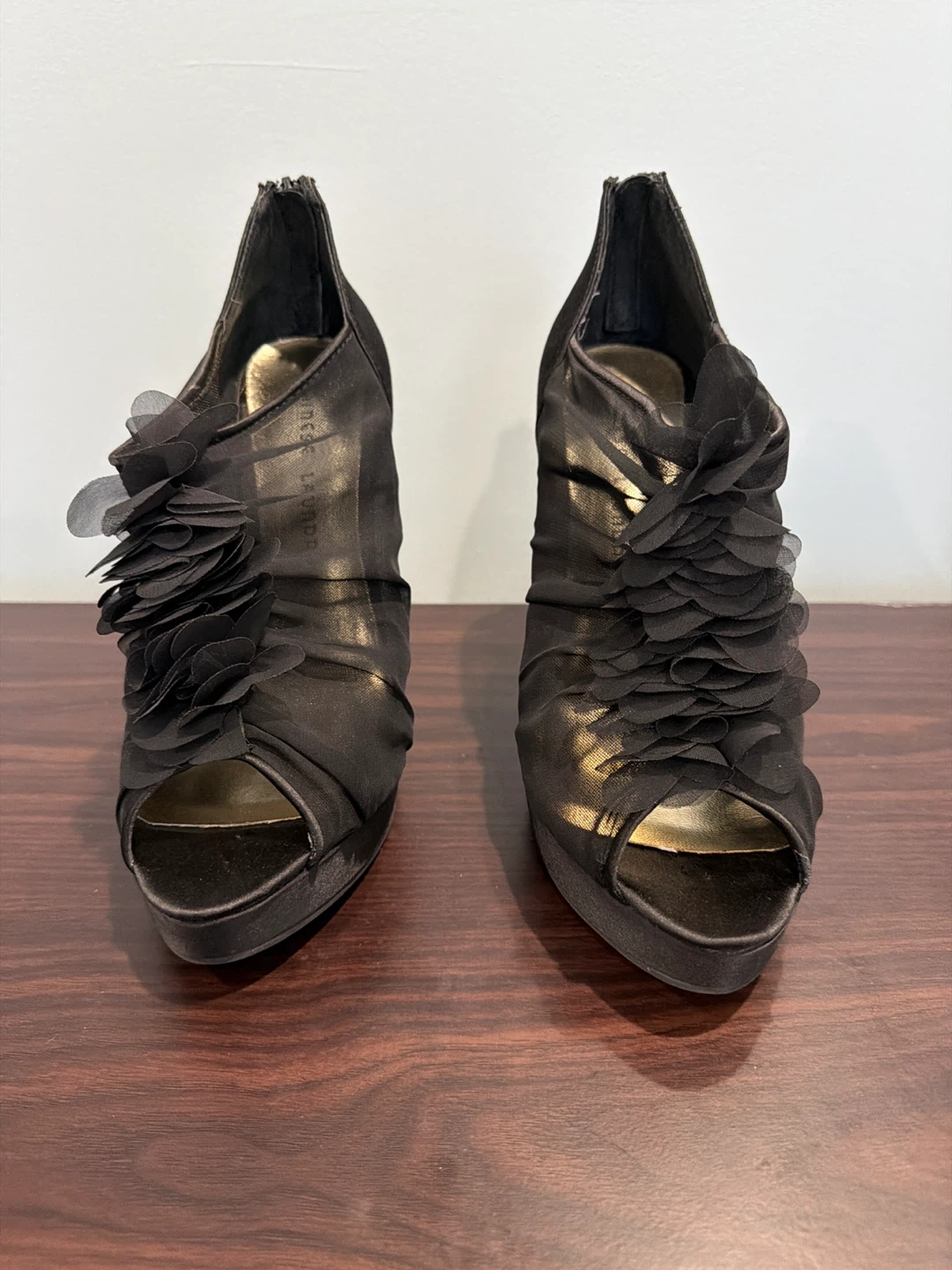 Black Satin Peep-Toe Heels  (never worn)🏆 - photo 4