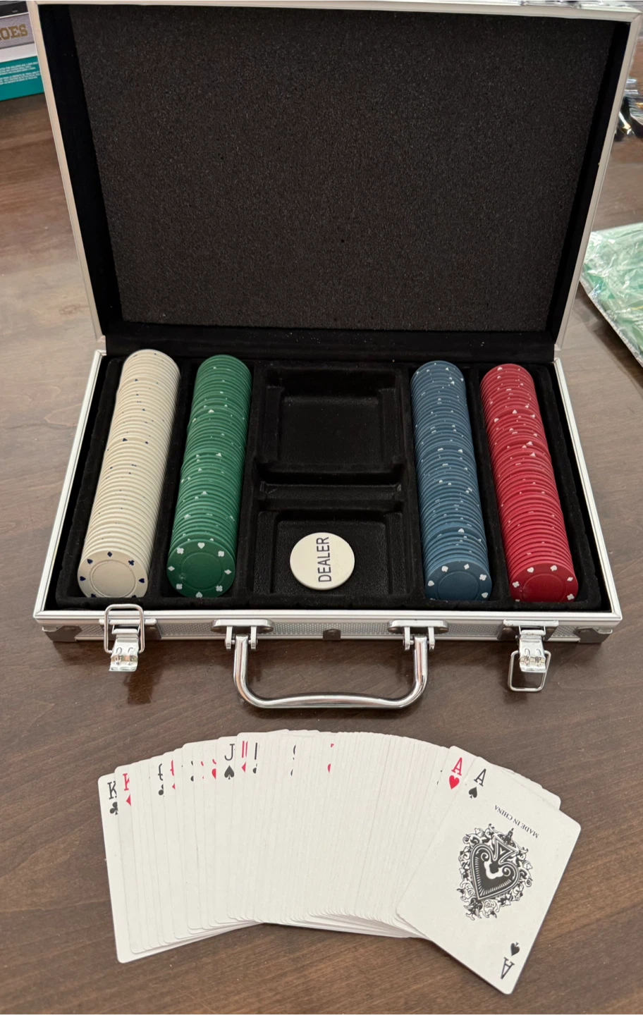 Kids poker set and poker/blackjack table felt - photo 2