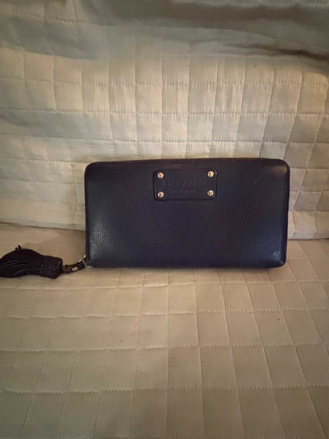 Kate Spade New York Zip Around leather Wallet