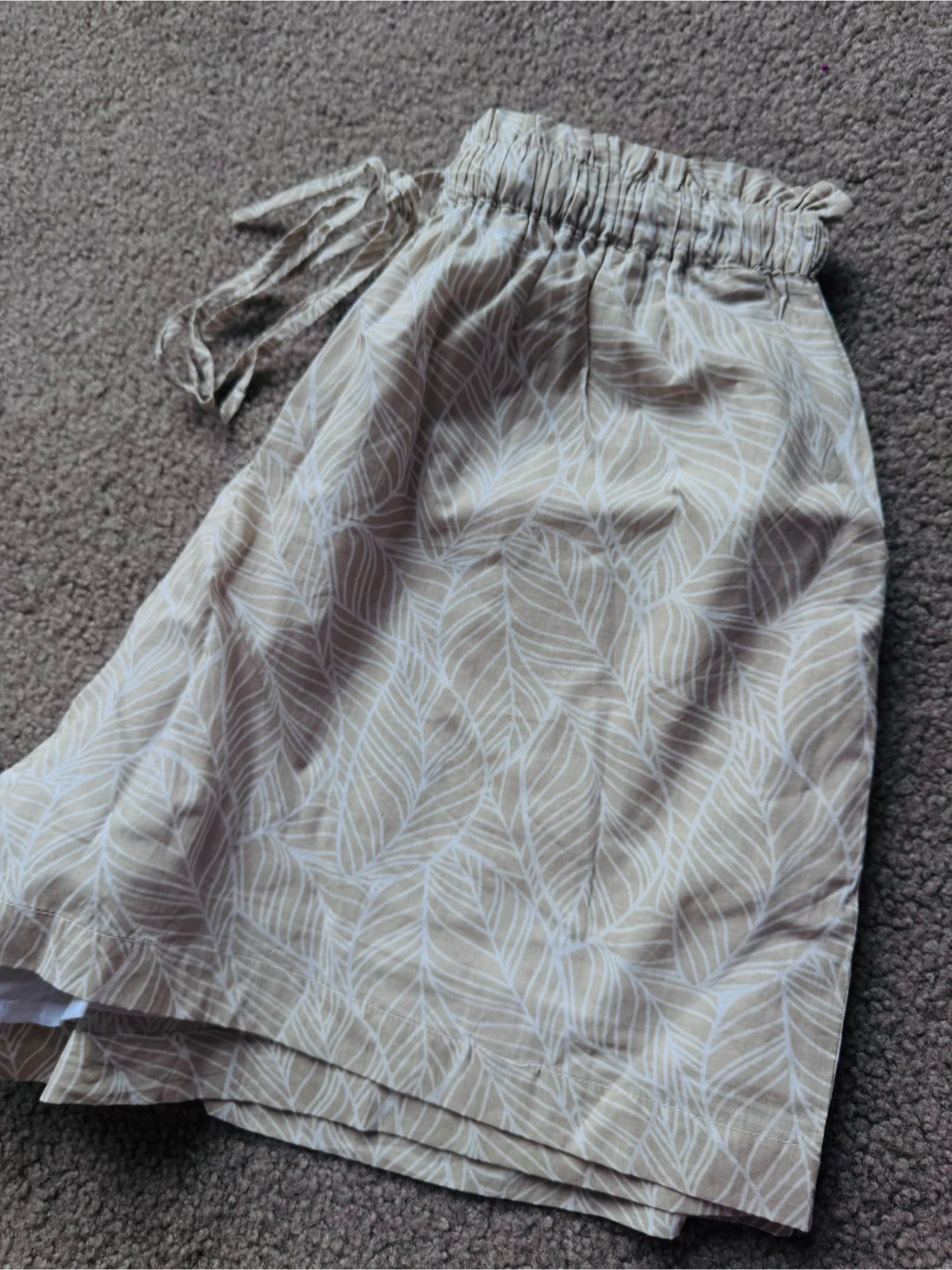 Women's Leaf Print Drawstring Shorts - photo 5