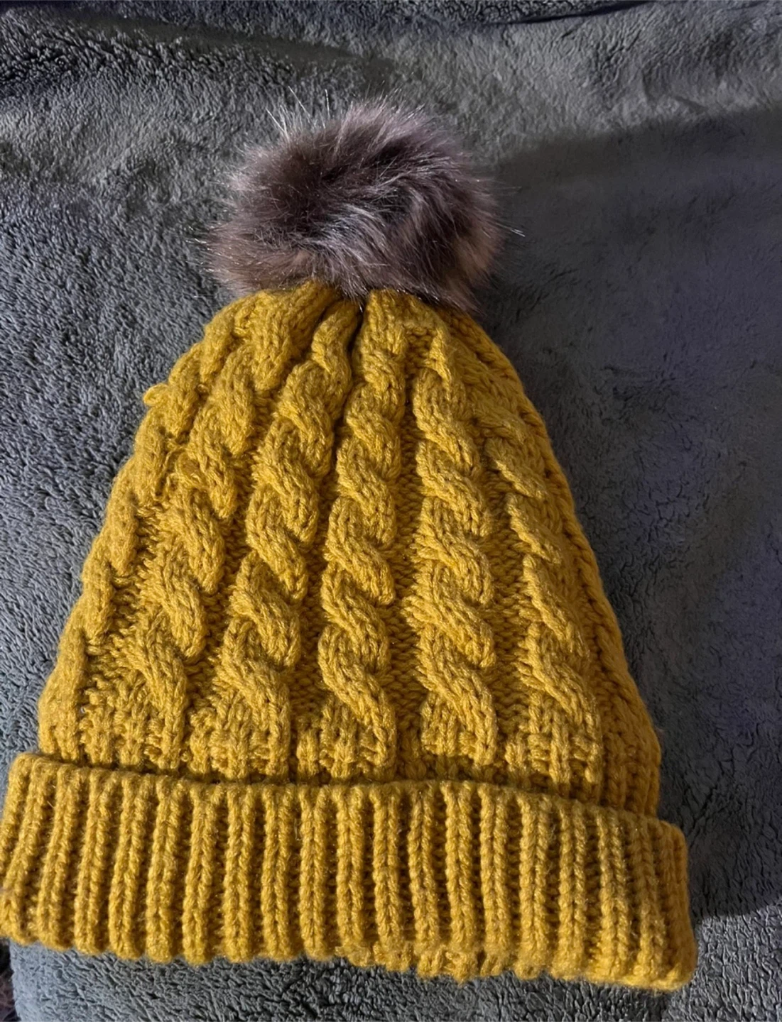 Yellow Cable Knit Beanie with Pom-Pom 🏆 - photo 2