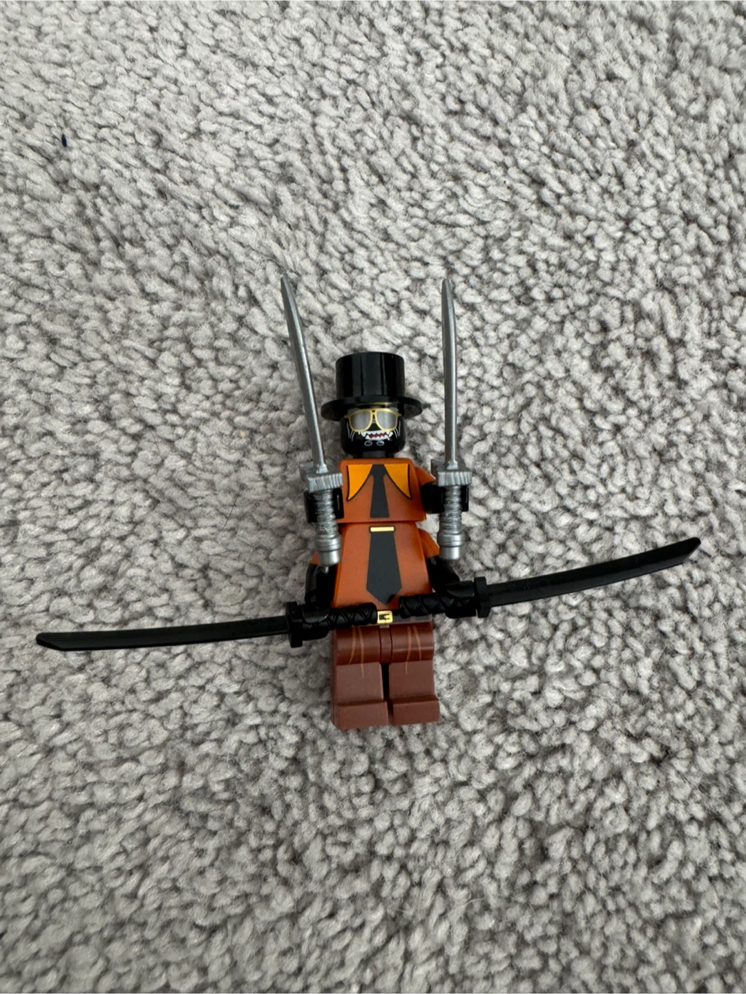 LEGO ninjago garmadon Minifigure with Swords and Top Hat