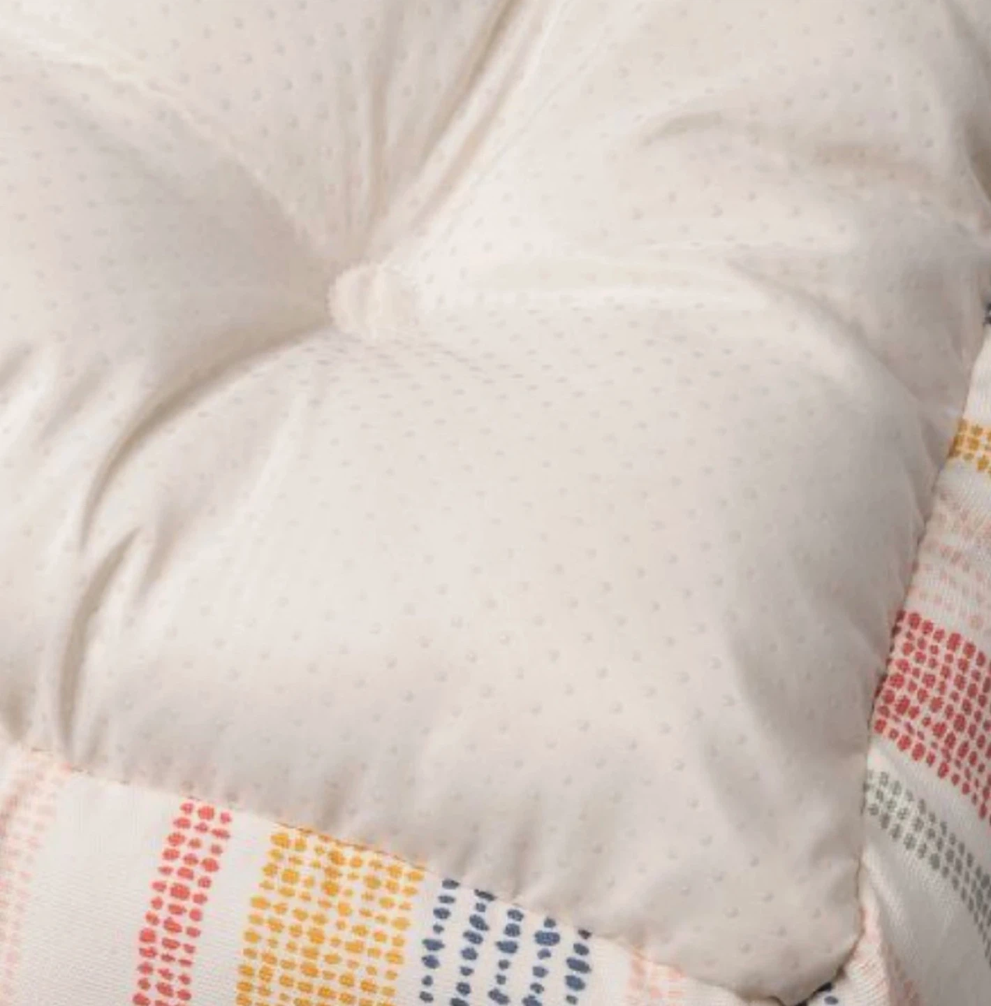 Fluffy pet bed with striped pattern 🏆 - photo 4