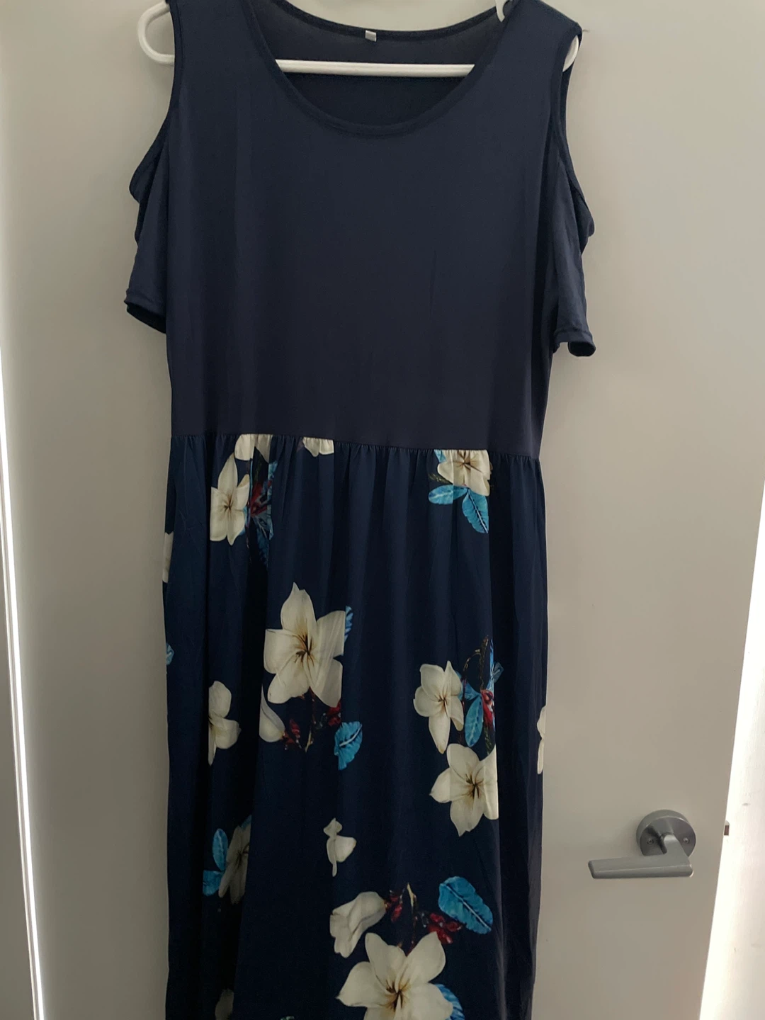 New Women's Cold Shoulder Floral Maxi Dress - photo 2