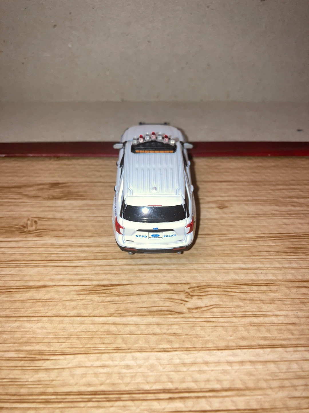 Greenlight Loose / 2020 NYPD Police Explorer - photo 3