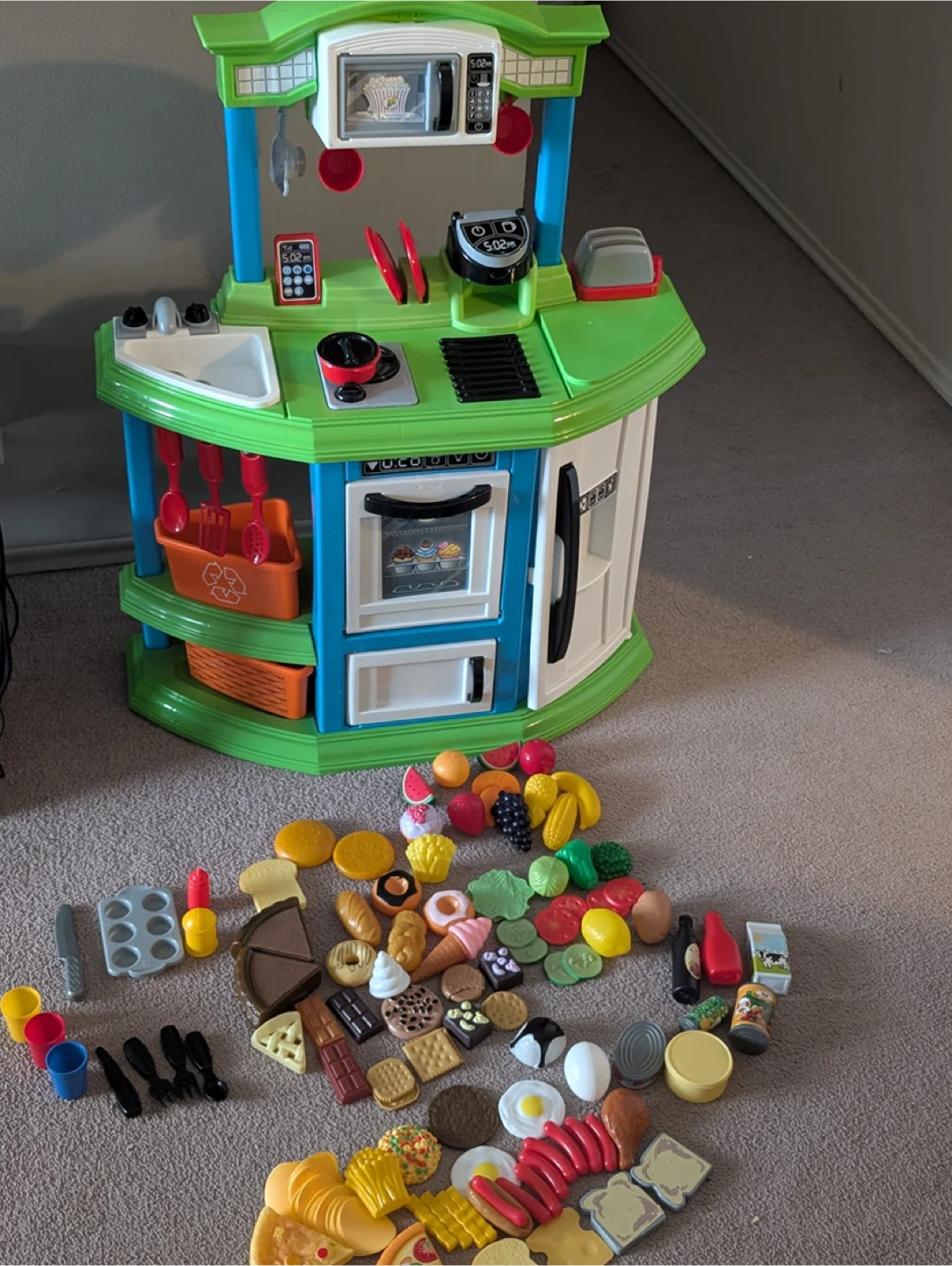 Little Tikes Super Chef Kitchen and Accessories