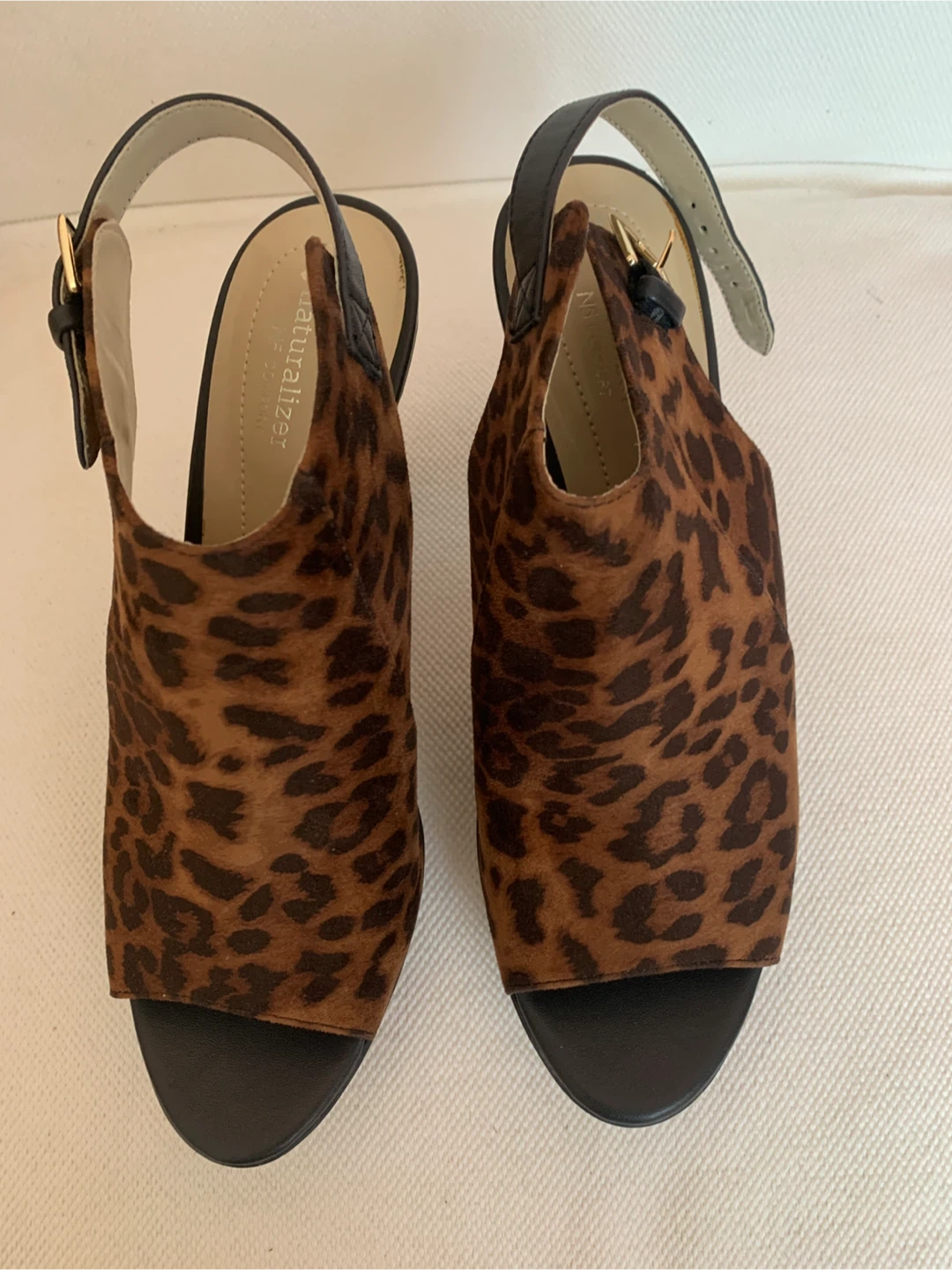 Naturalizer, new, 8,5-9 M. Pick up Islington/Evans