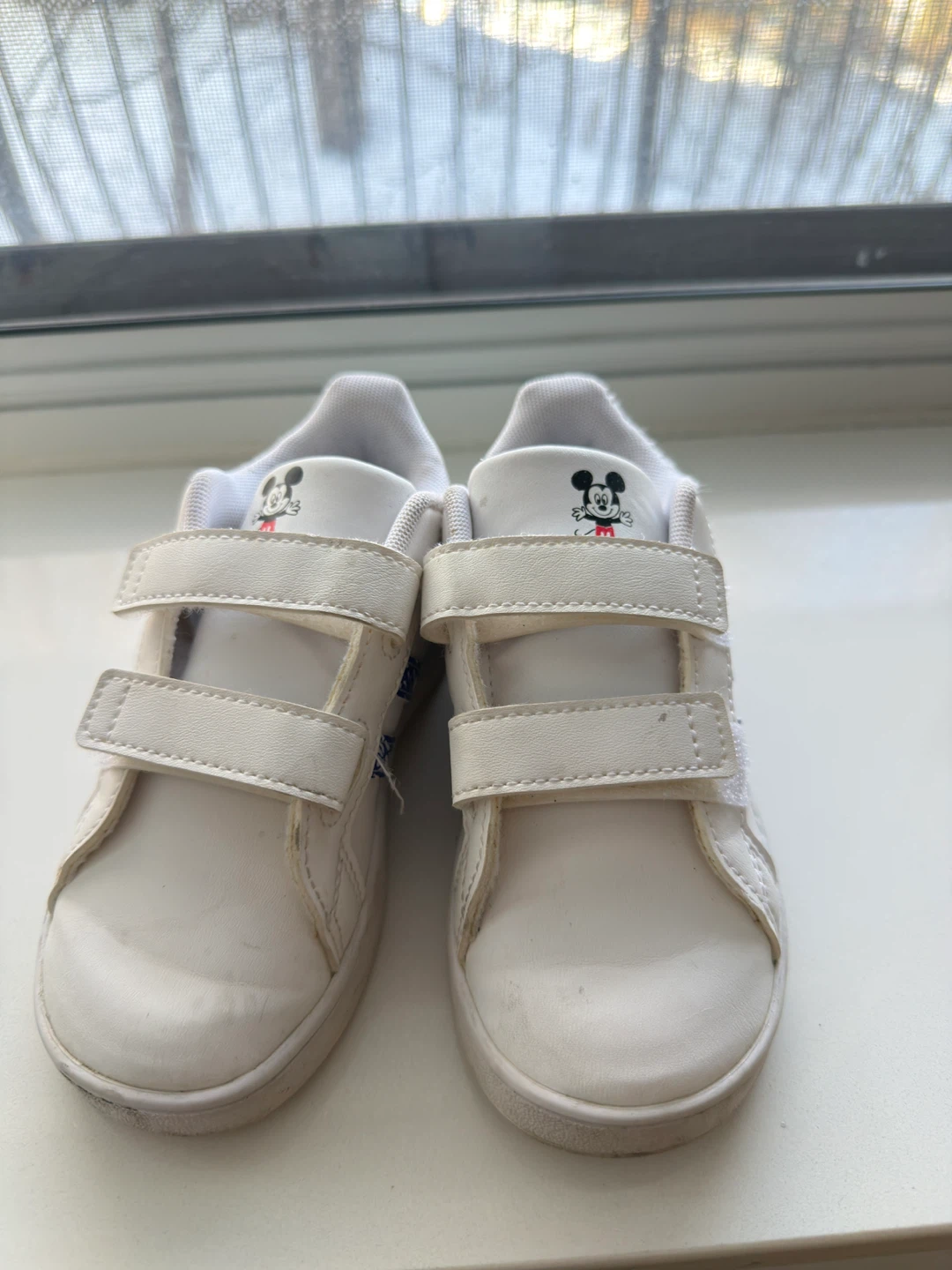 Adidas Disney Mickey Mouse Velcro Toddler Shoes Size 5K White - photo 2