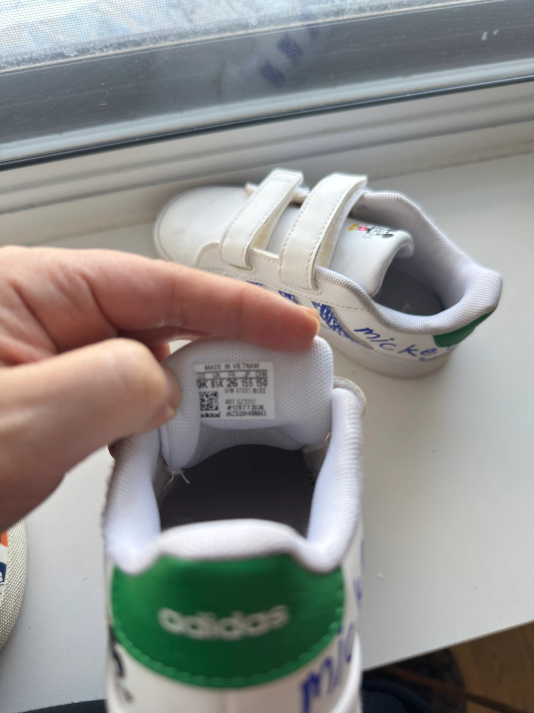 Adidas Disney Mickey Mouse Velcro Toddler Shoes Size 5K White - photo 4