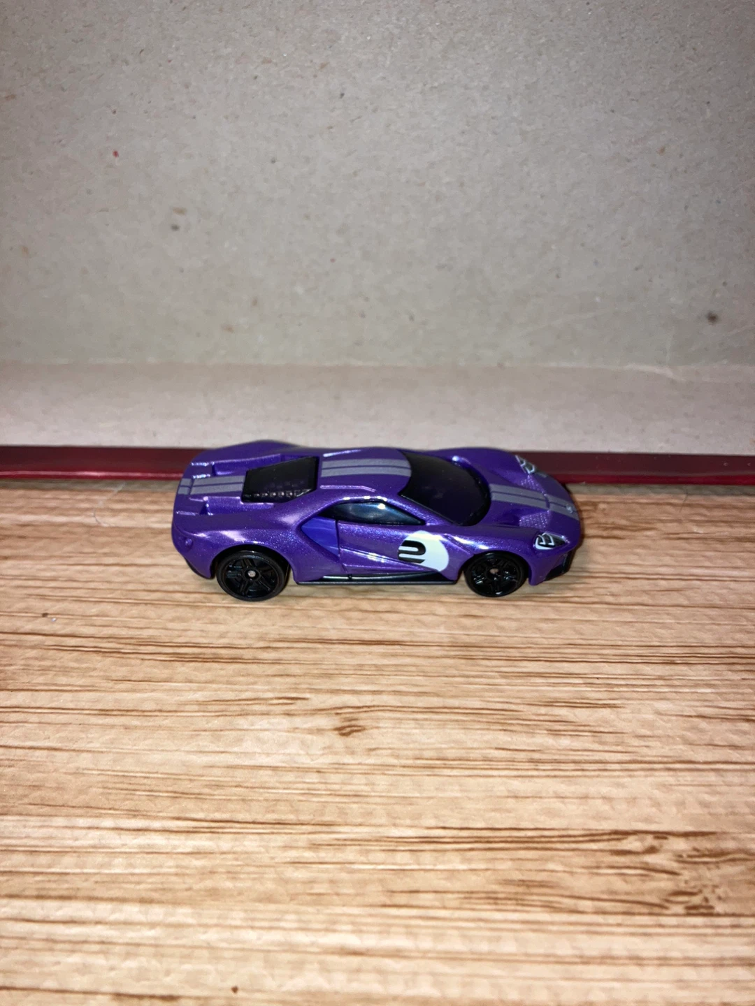 Hot Wheels Loose / 17 Ford GT / Purple - photo 3