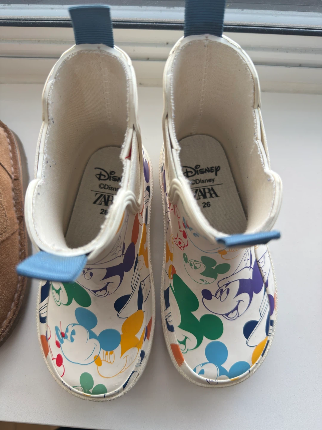 ZARA Disney Mickey Mouse Rain Boots - Size 26 - photo 3