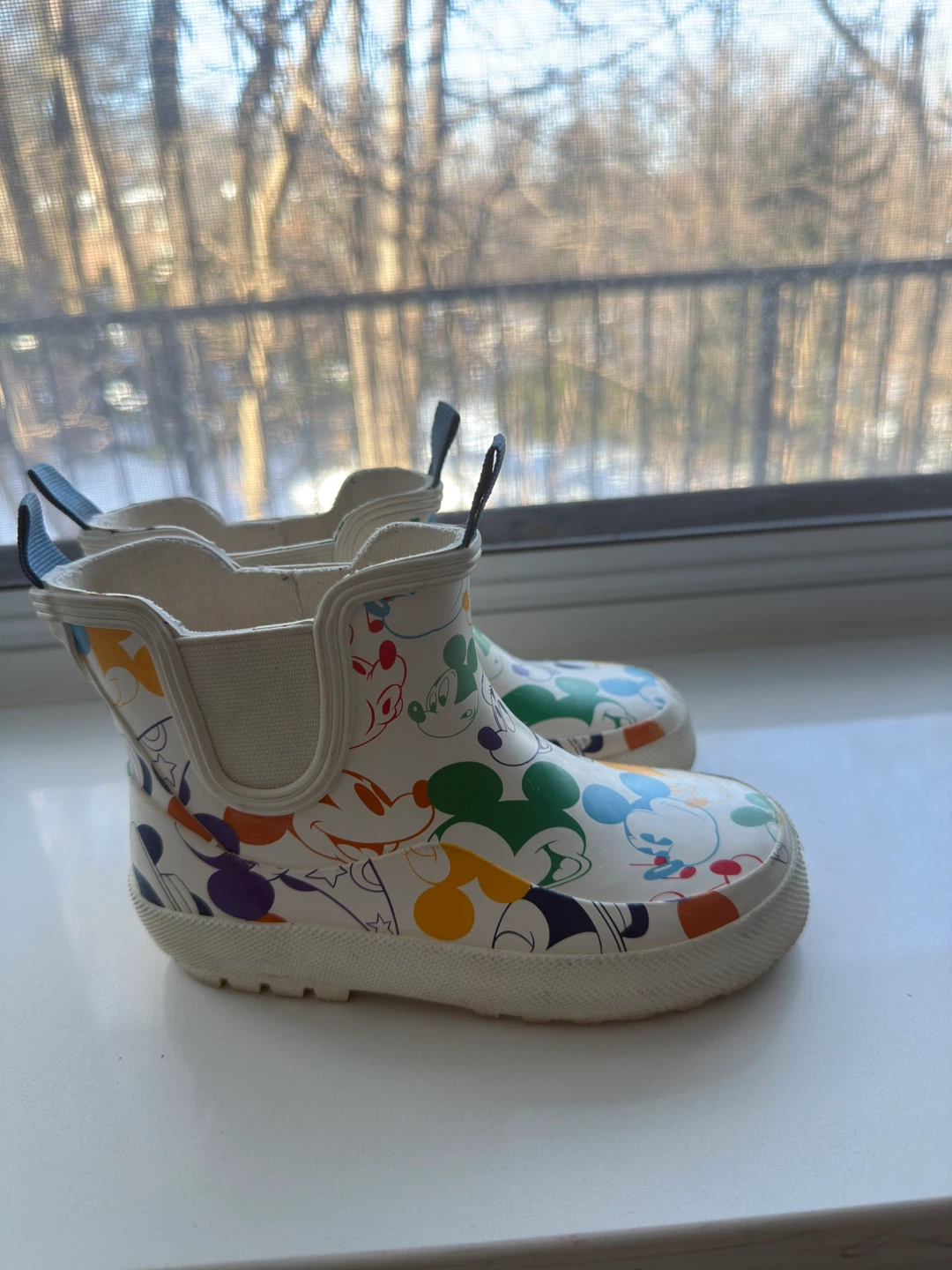 ZARA Disney Mickey Mouse Rain Boots - Size 26 - photo 2
