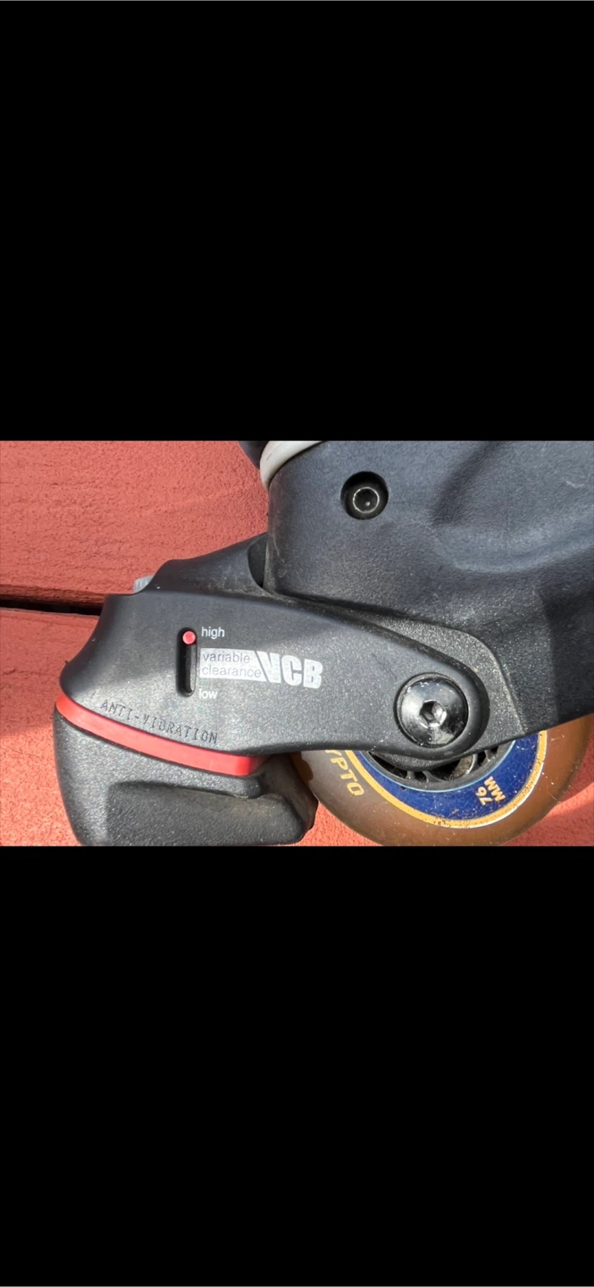Bauer V8 Inline Skates - photo 4