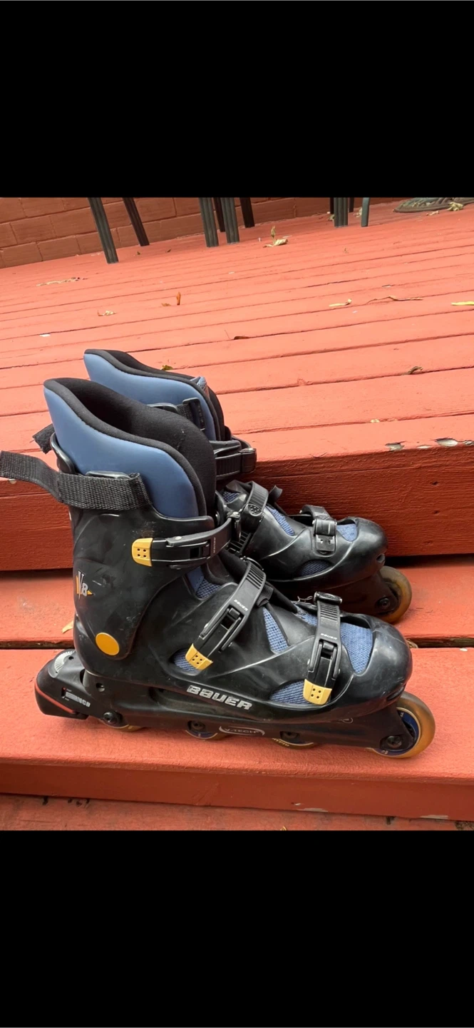 Bauer V8 Inline Skates