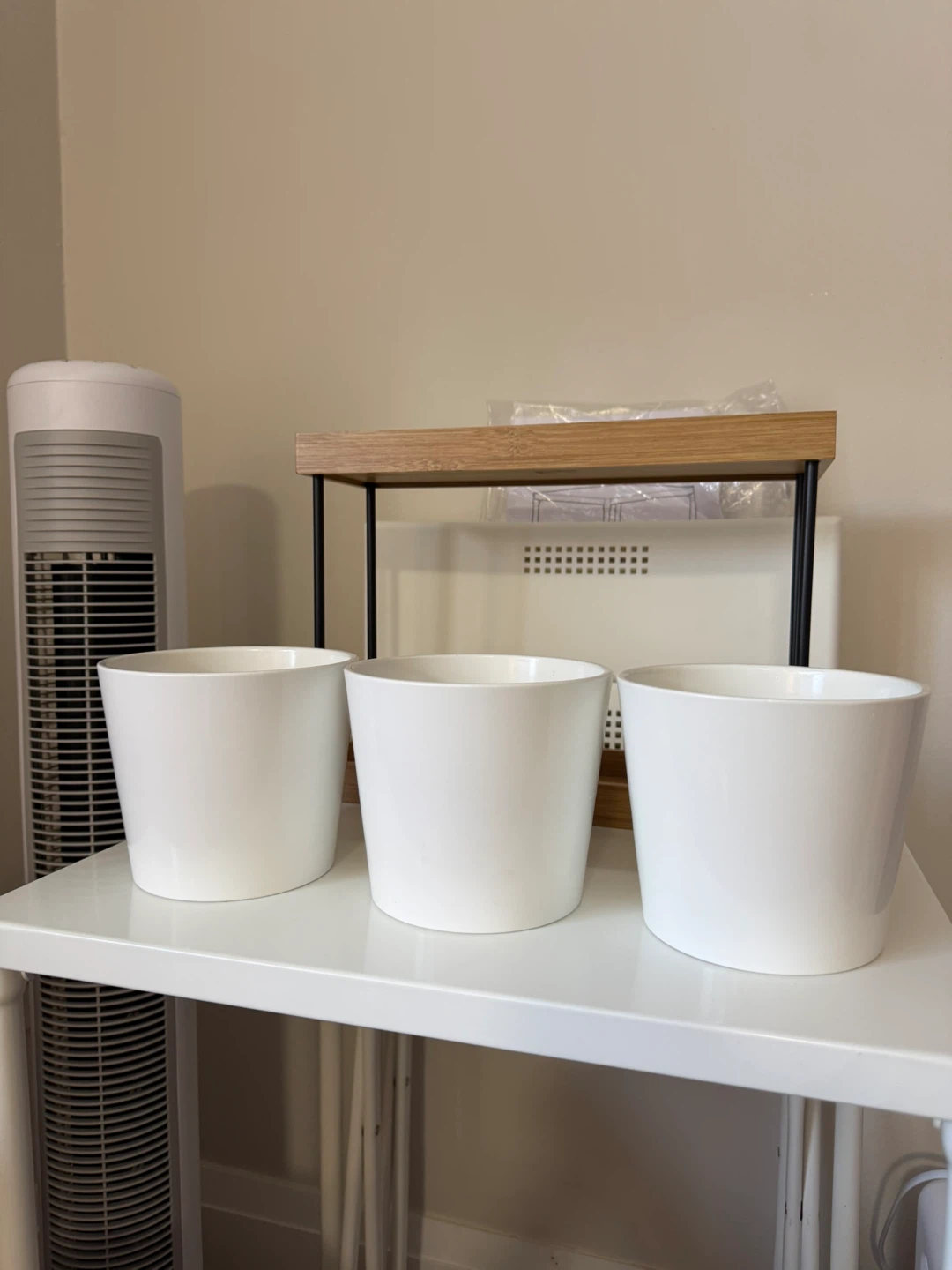 Set of 3 White Round Planters