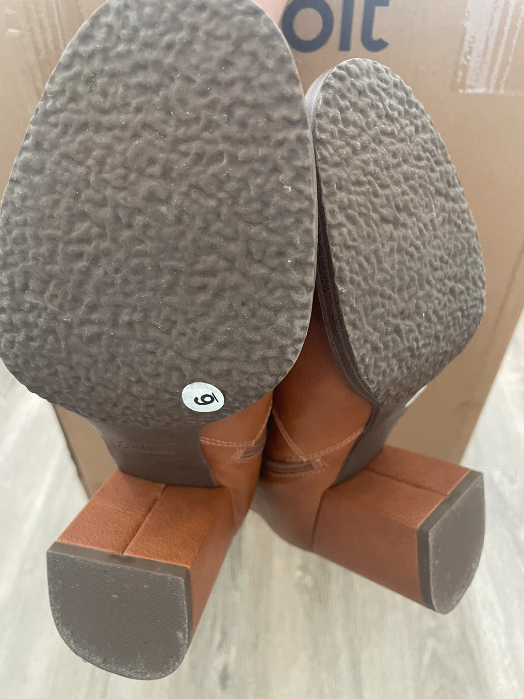 Zodiac Brown Ankle Boots Size 6 - photo 3
