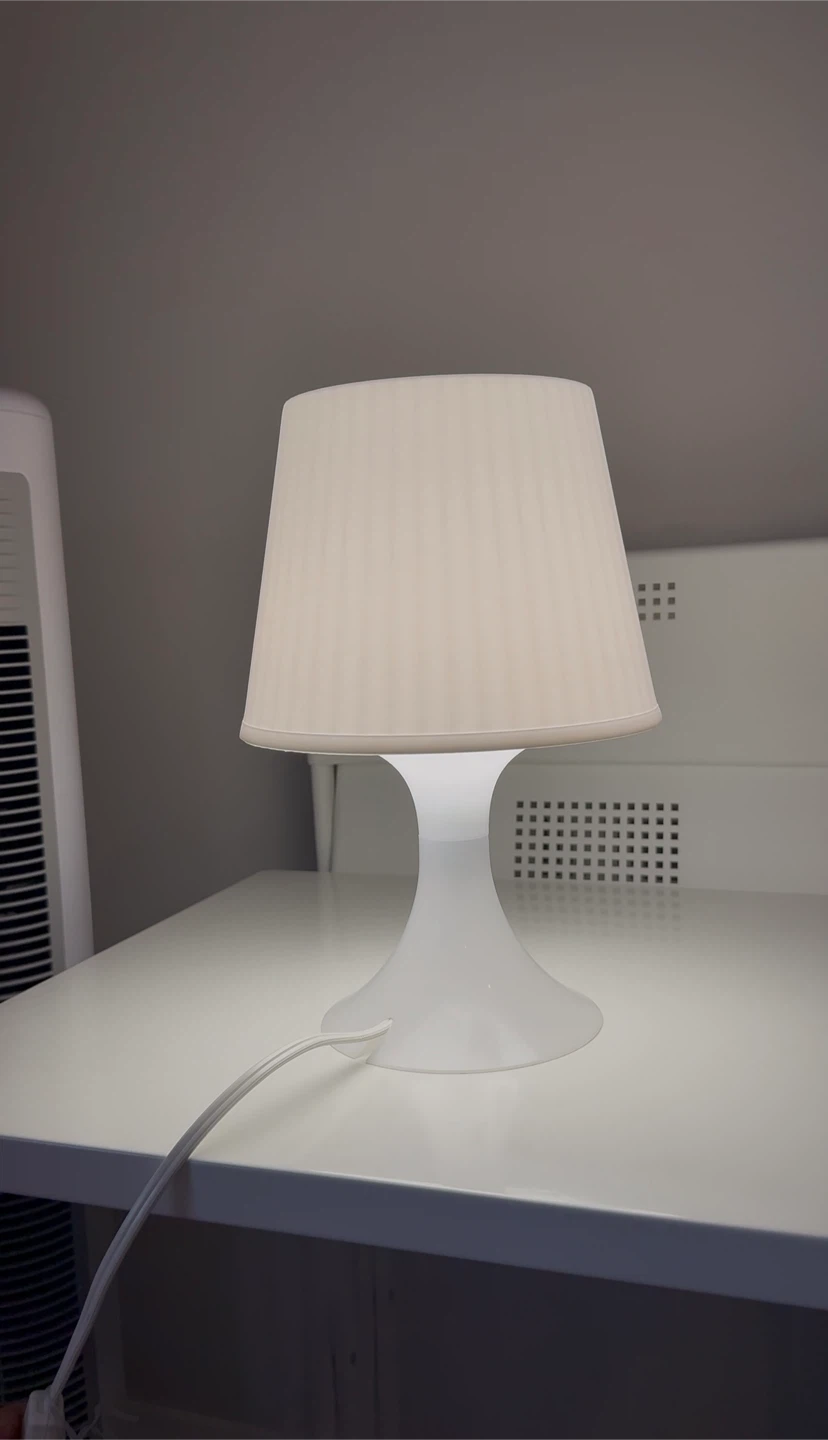 White Table Lamp - photo 2