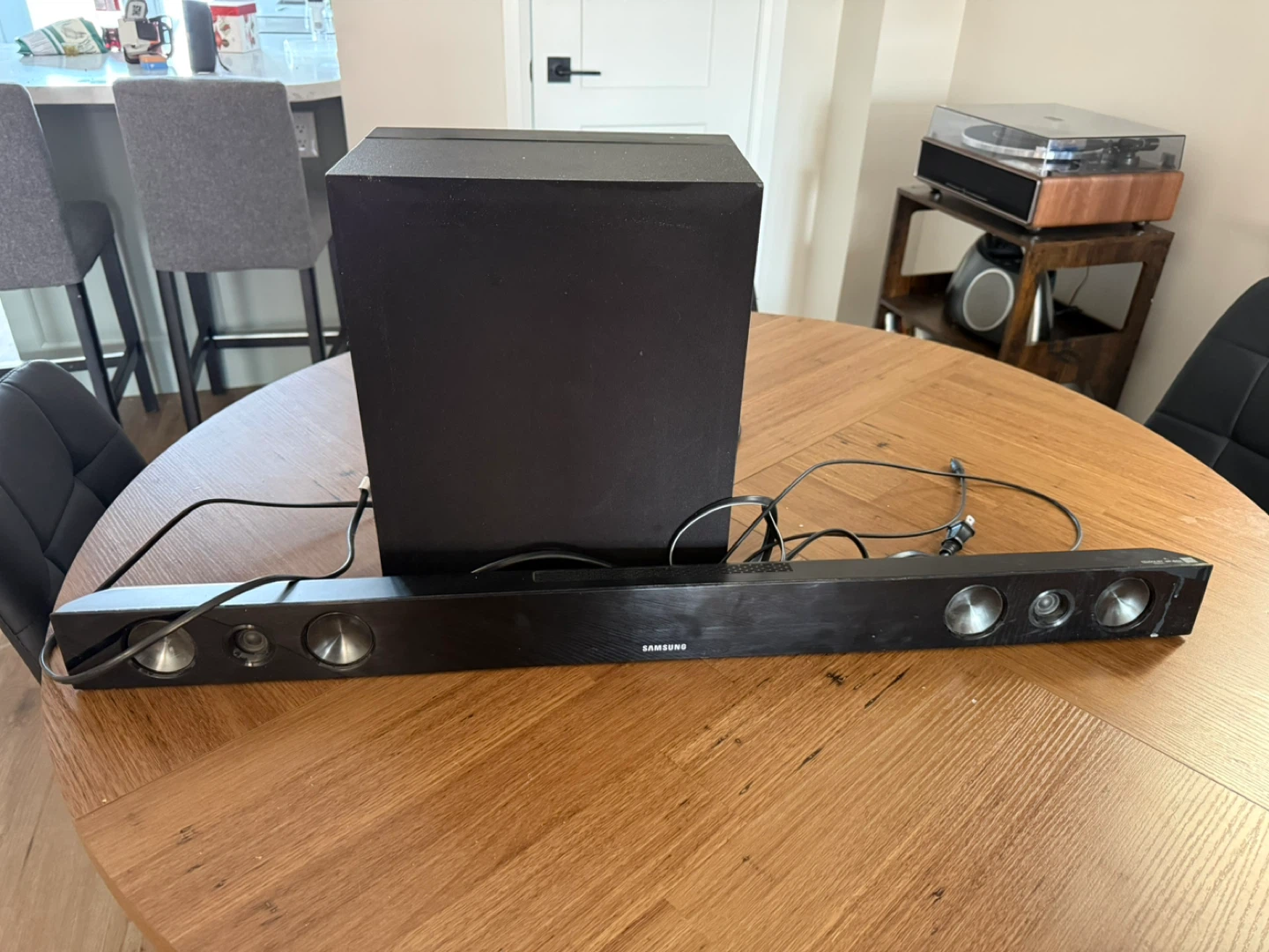 Samsung Soundbar and Subwoofer