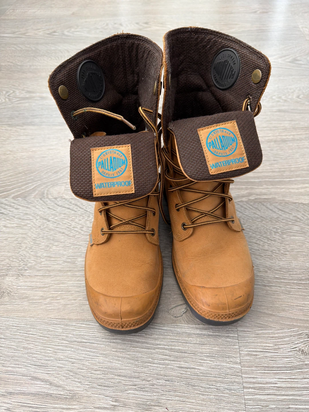 Palladium Waterproof Boots - Tan Suede
