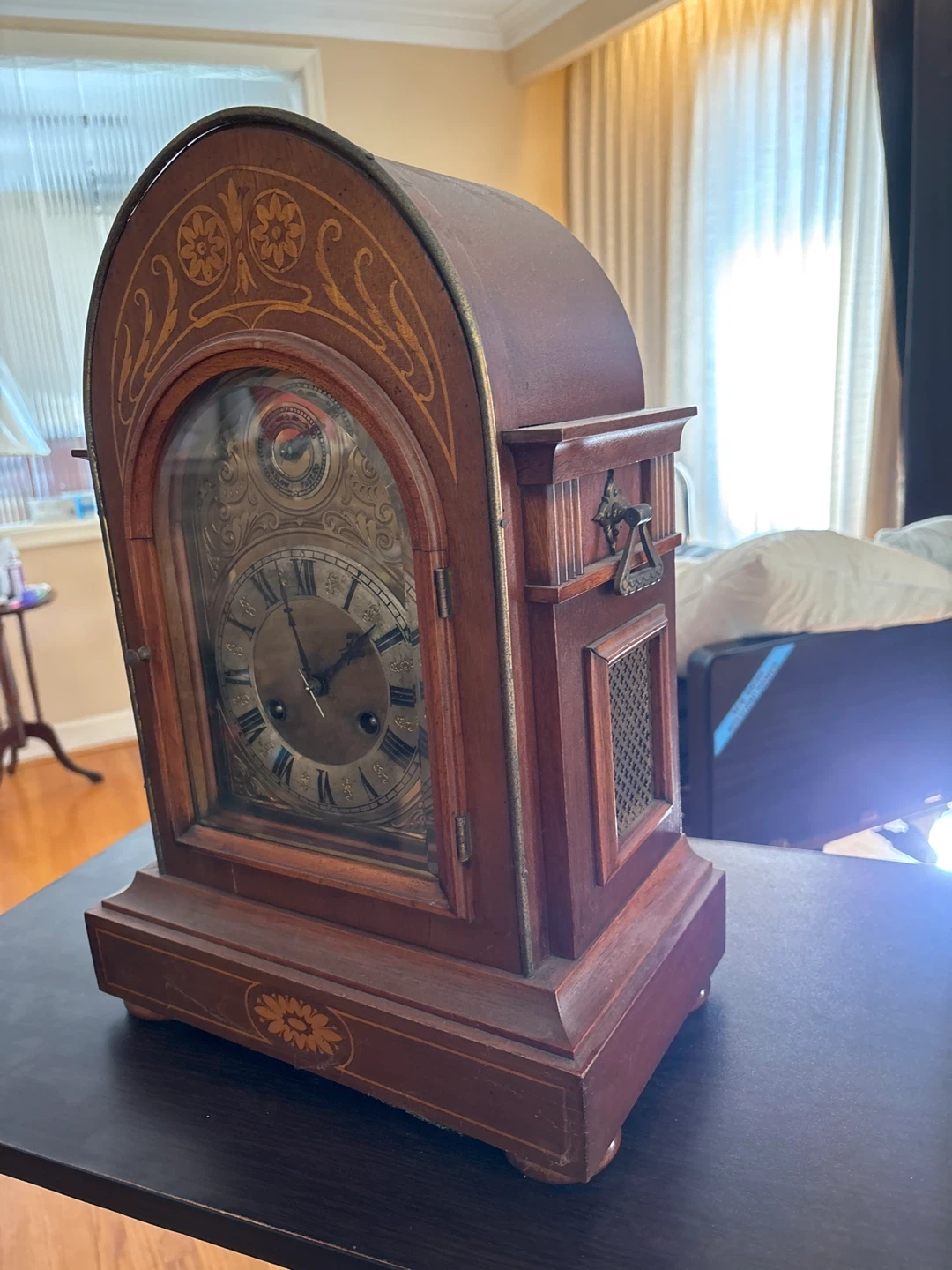 Antique Wooden Mantle Clock - photo 2