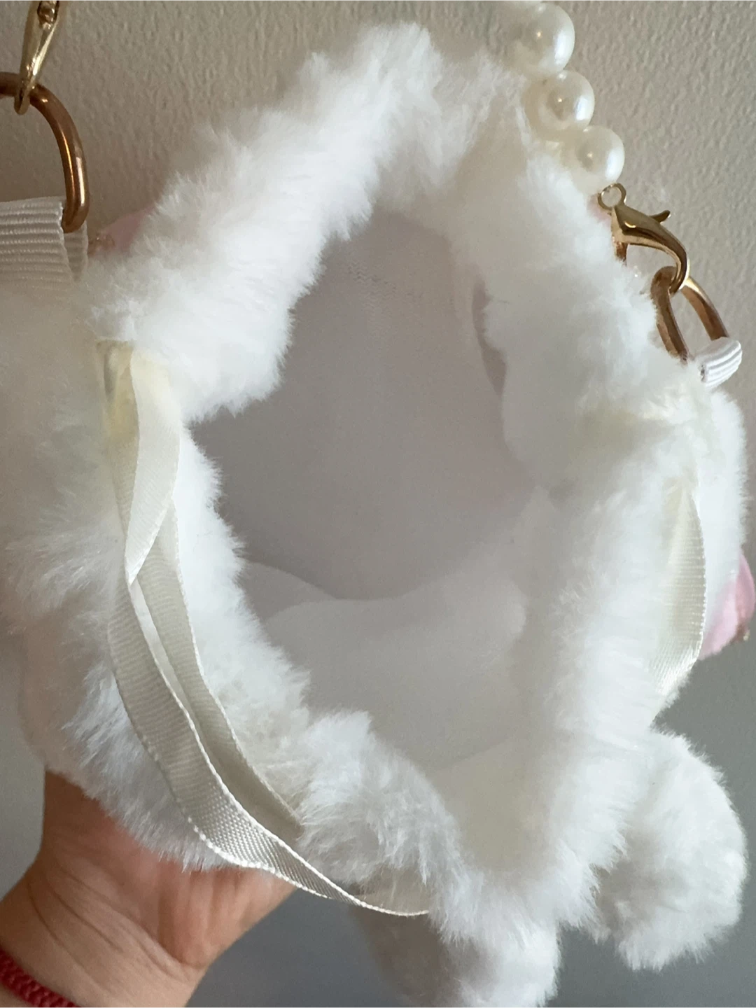 Faux Fur Bunny Purse with Pearl Strap *2 - photo 4