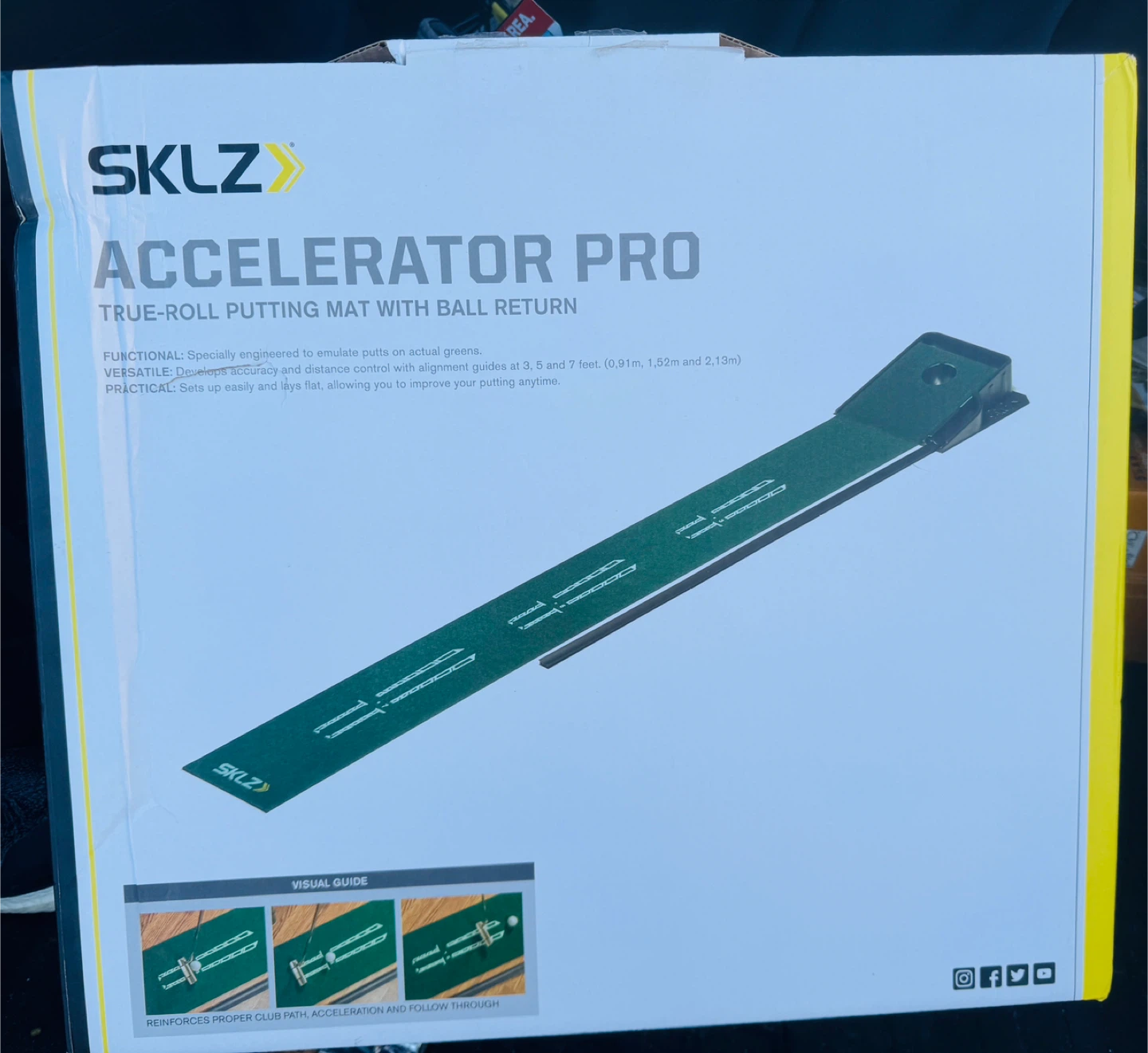 SKLZ Accelerator Pro True-Roll Putting Mat with Ball Return - photo 2