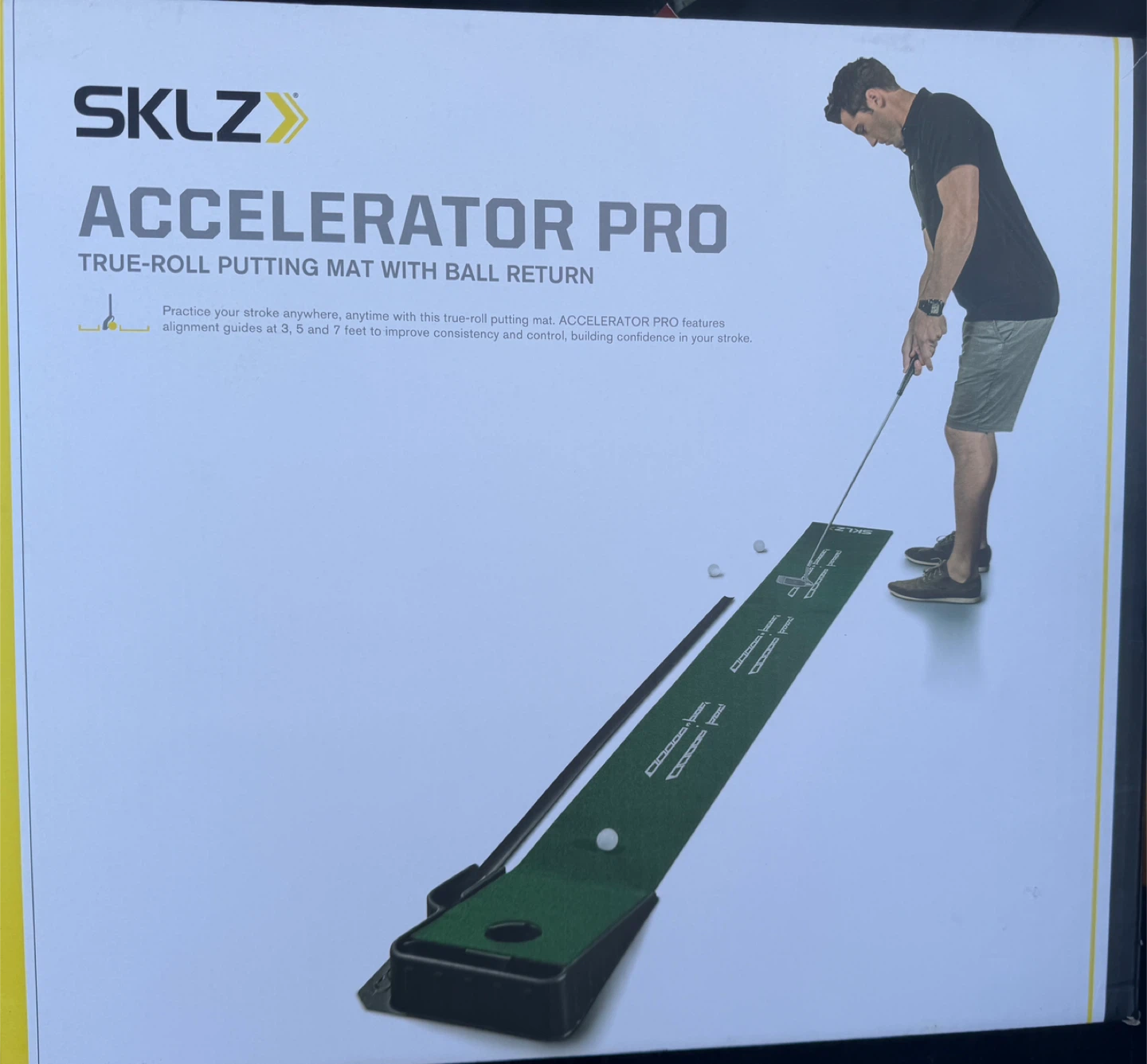 SKLZ Accelerator Pro True-Roll Putting Mat with Ball Return