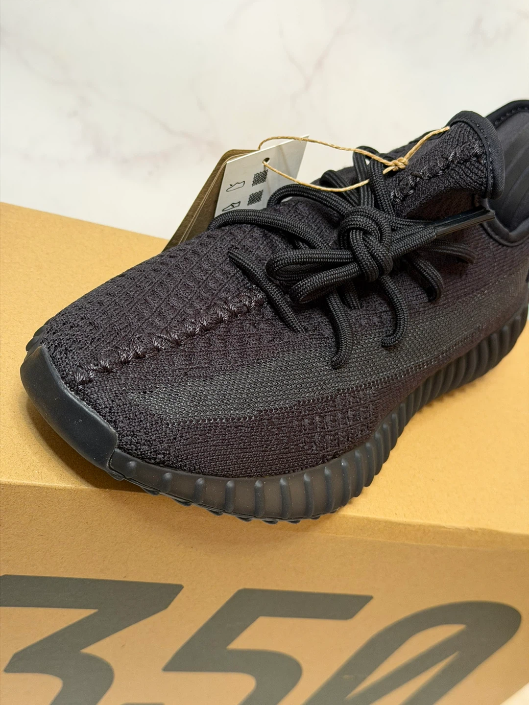 Adidas Yeezy Boost 350 V2 Onyx  Size US 7.5 (NEW) - photo 4