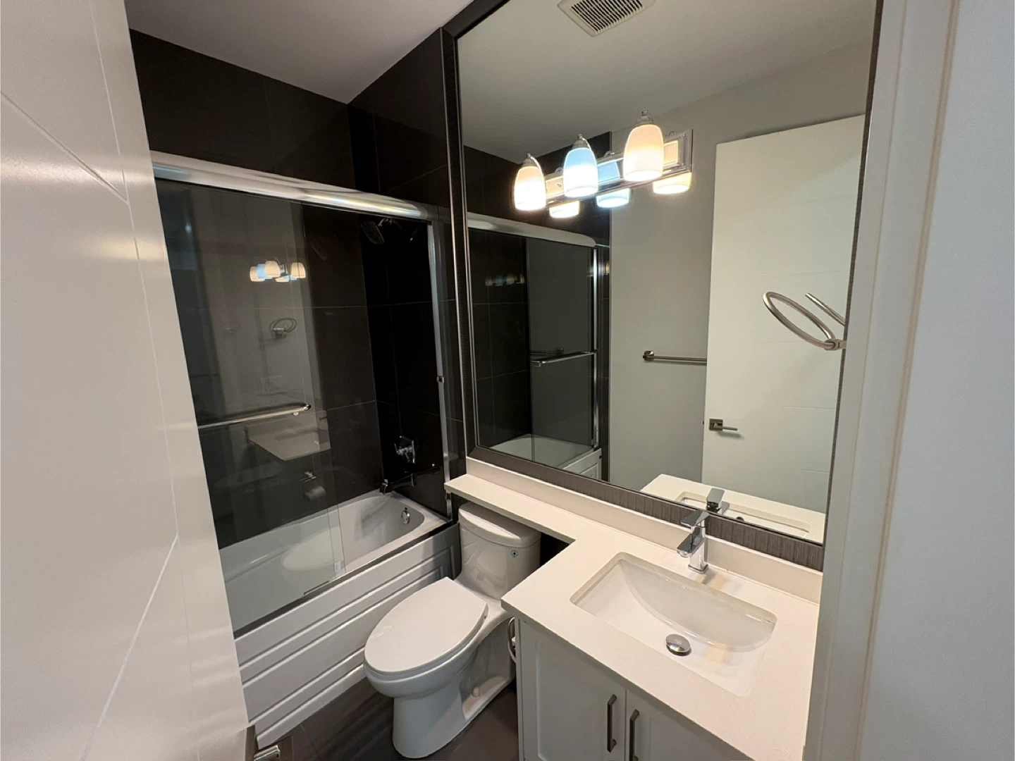 1 Bedroom Basement Suite - photo 2