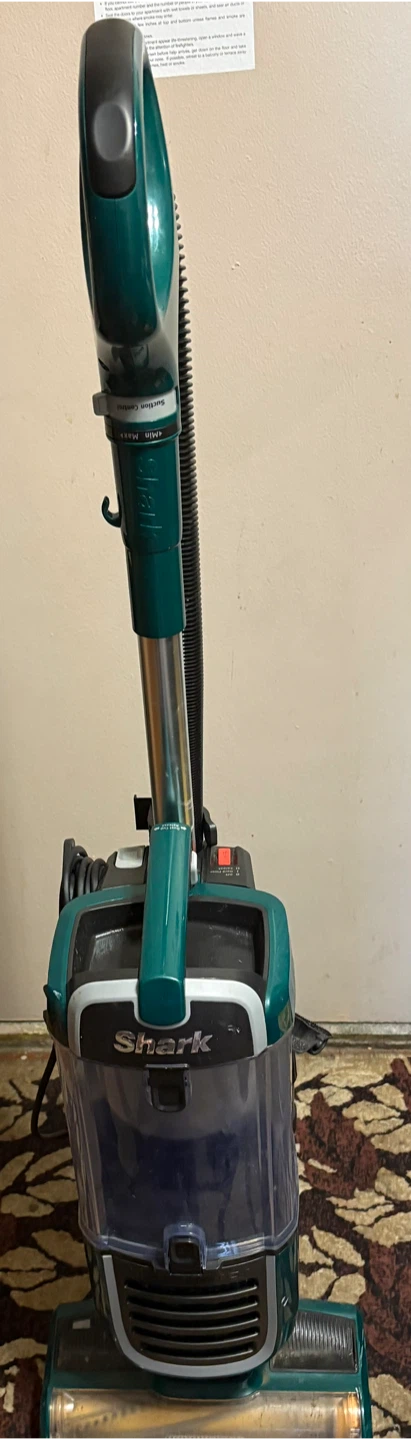 Shark Upright Vacuum Cleaner - photo 2