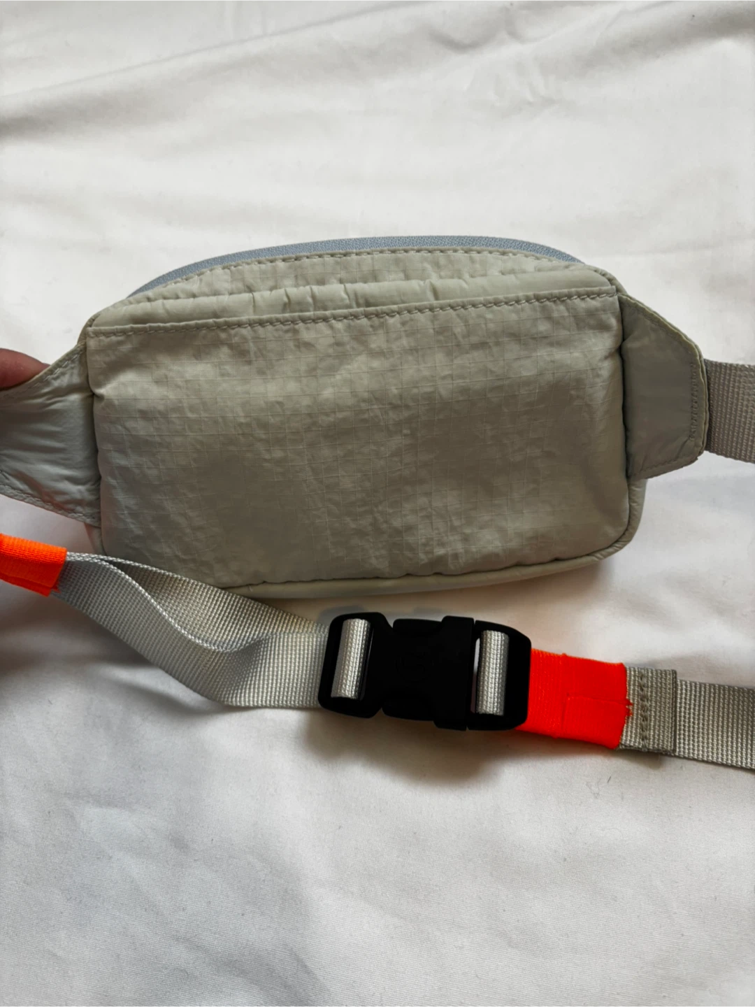 Lululemon Mini Belt Bag in the Vapor Grey - photo 3
