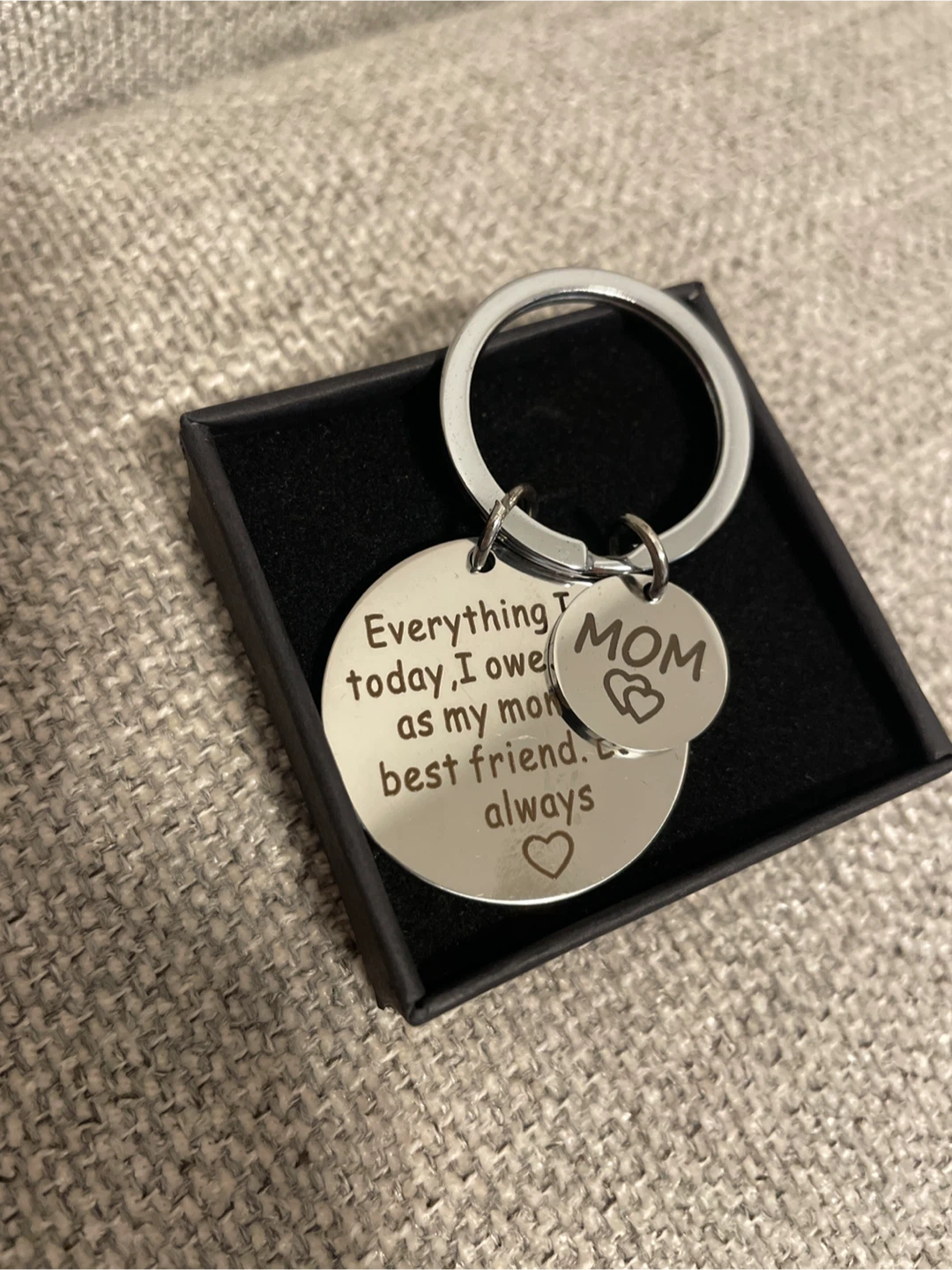 Mom Keychain with Engraved Message - photo 2