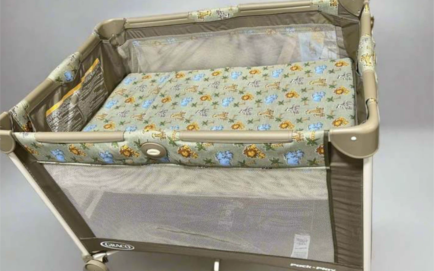 Graco Pack 'n Play Portable Playard - photo 2