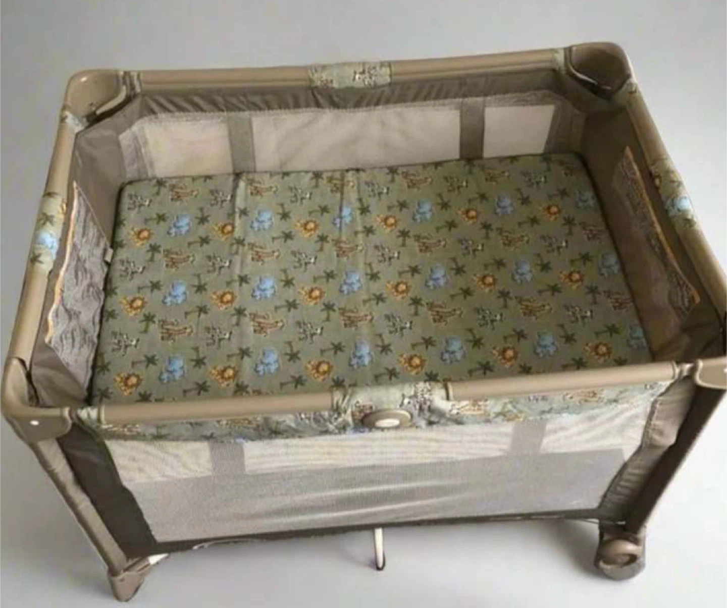 Graco Pack 'n Play Portable Playard - photo 3