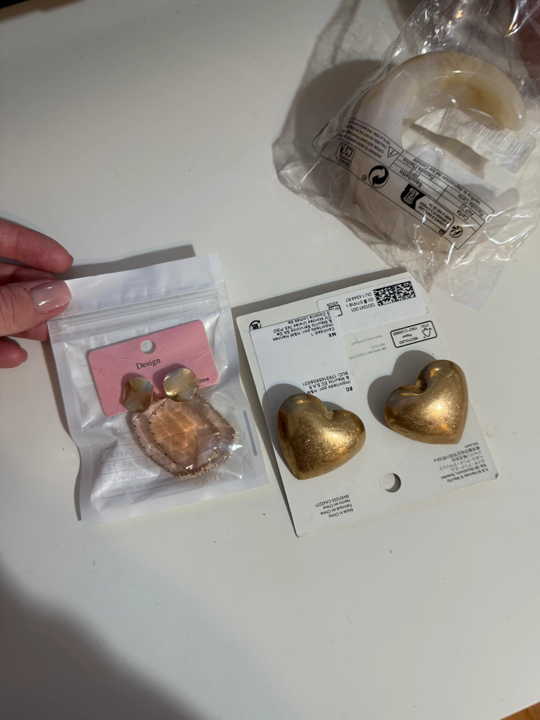 Resin Bangles & Heart Earrings - photo 5