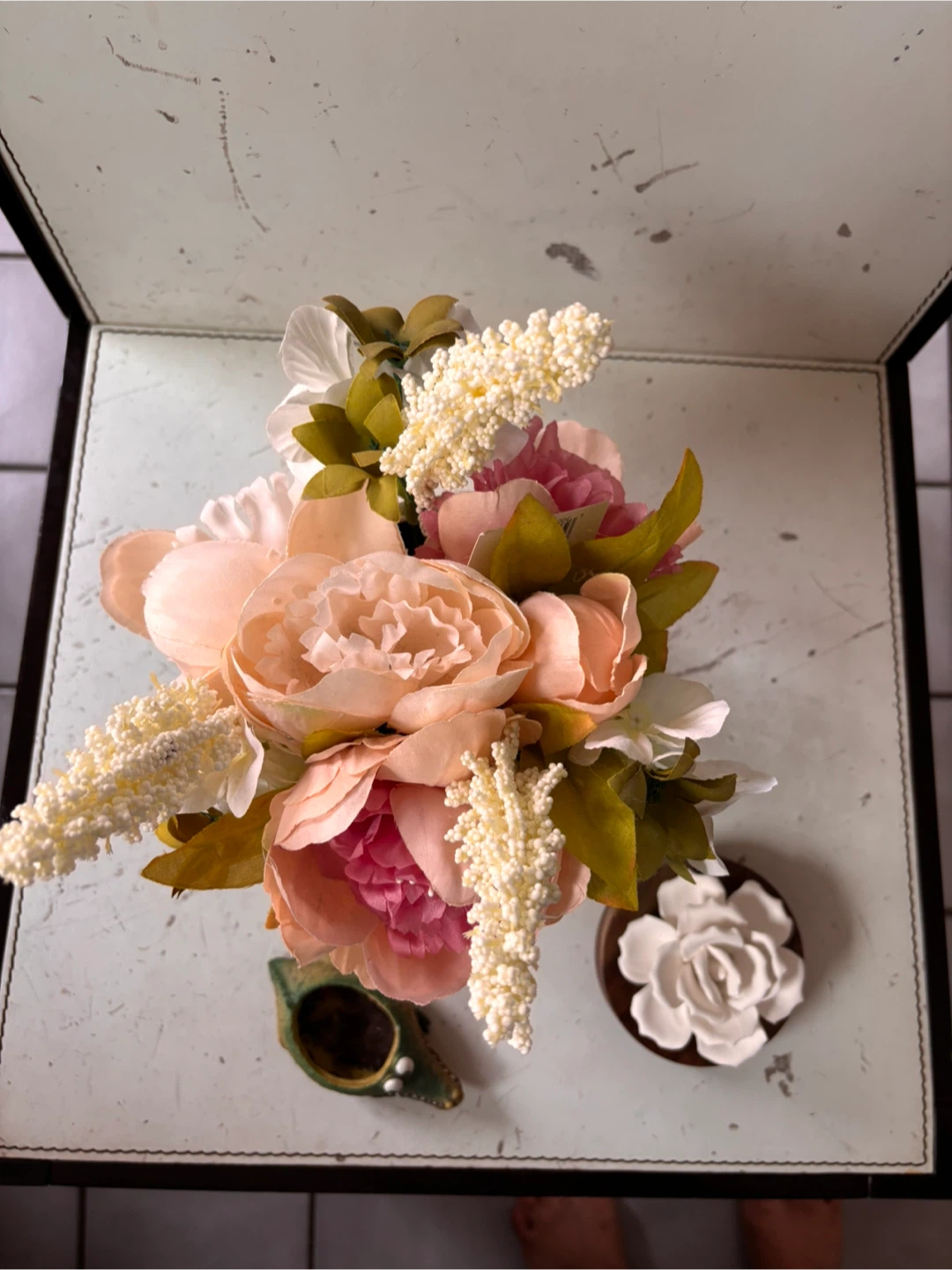 Tiny Alligator Planter Pot, Oil Diffuser, Flowers - photo 2