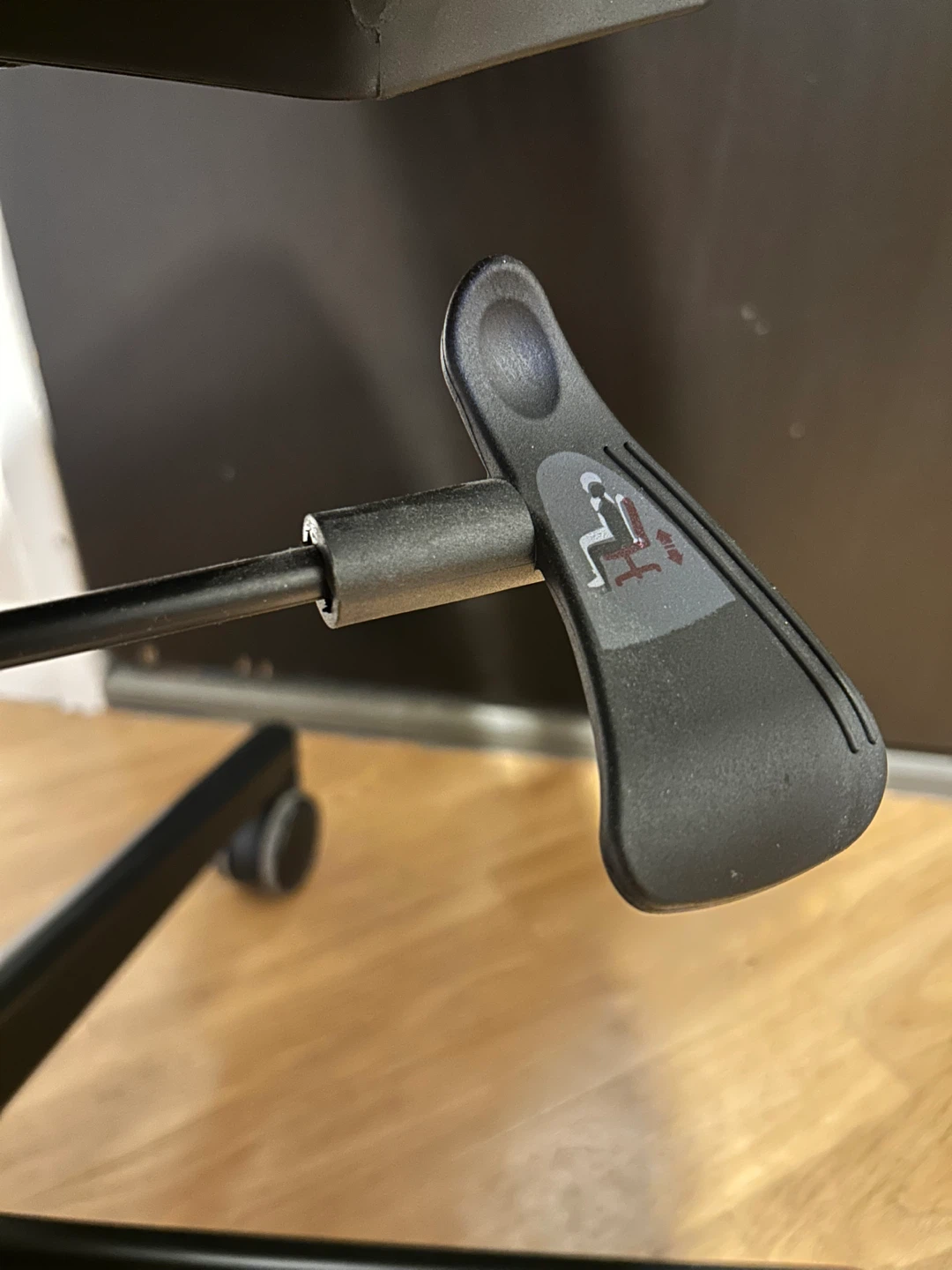 Ergonomic Mesh Office Chair - photo 5