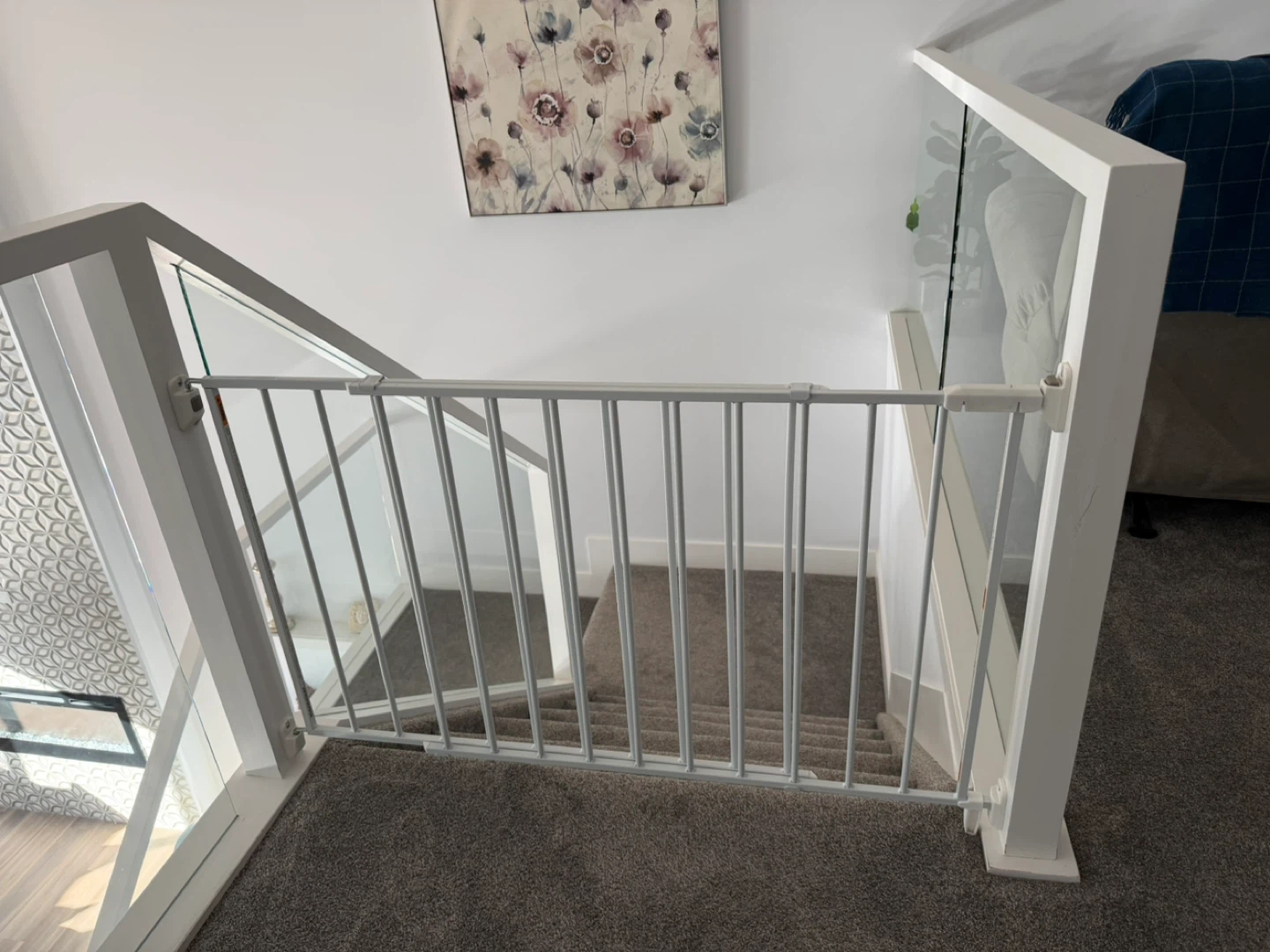 White Metal Baby Gate - photo 3