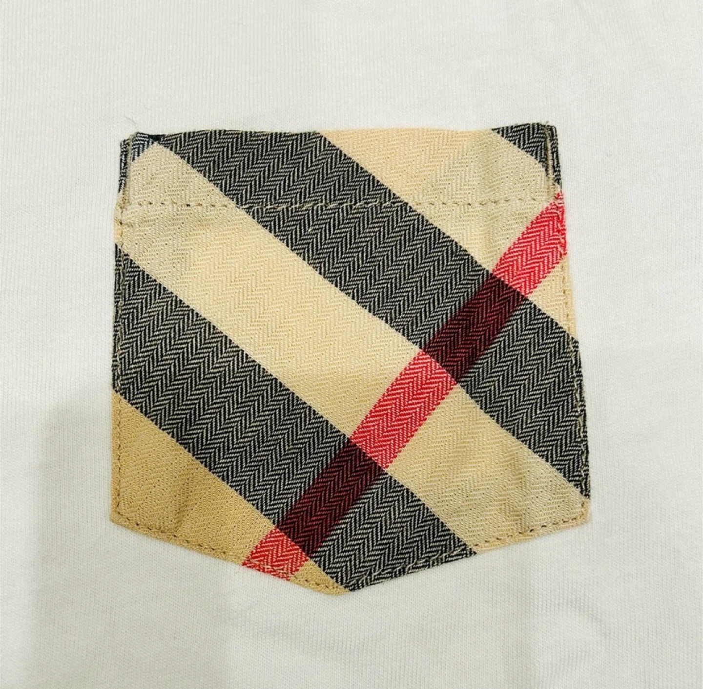 Burberry Kids T-Shirt Size 4Y / 104cm - photo 3