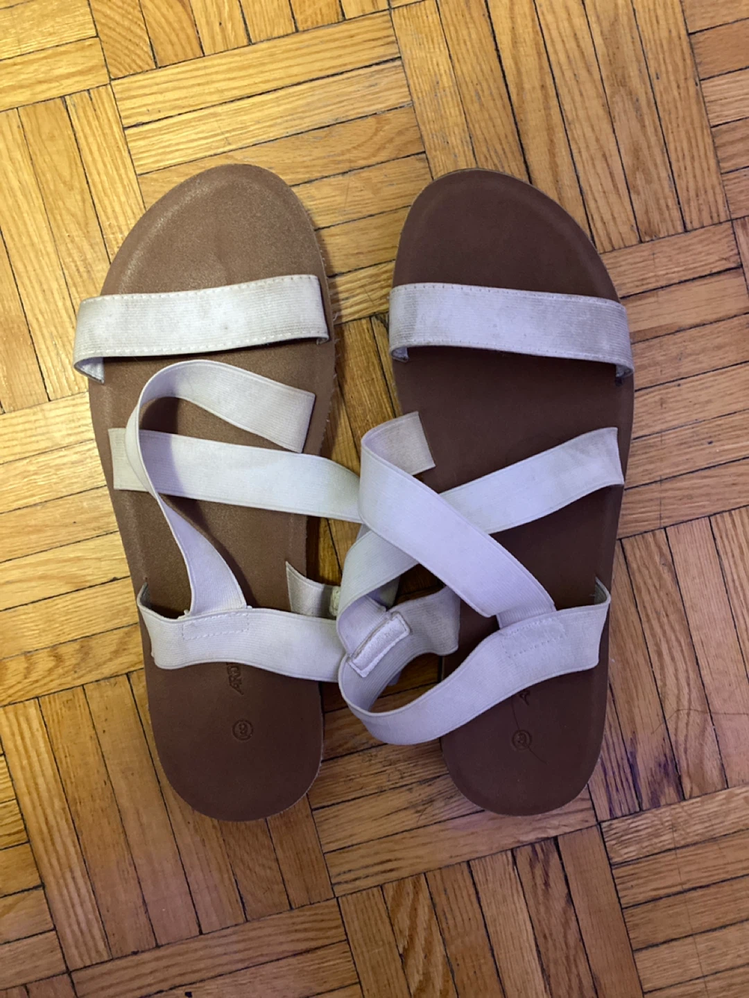 Women's White Strap Sandals Size 9