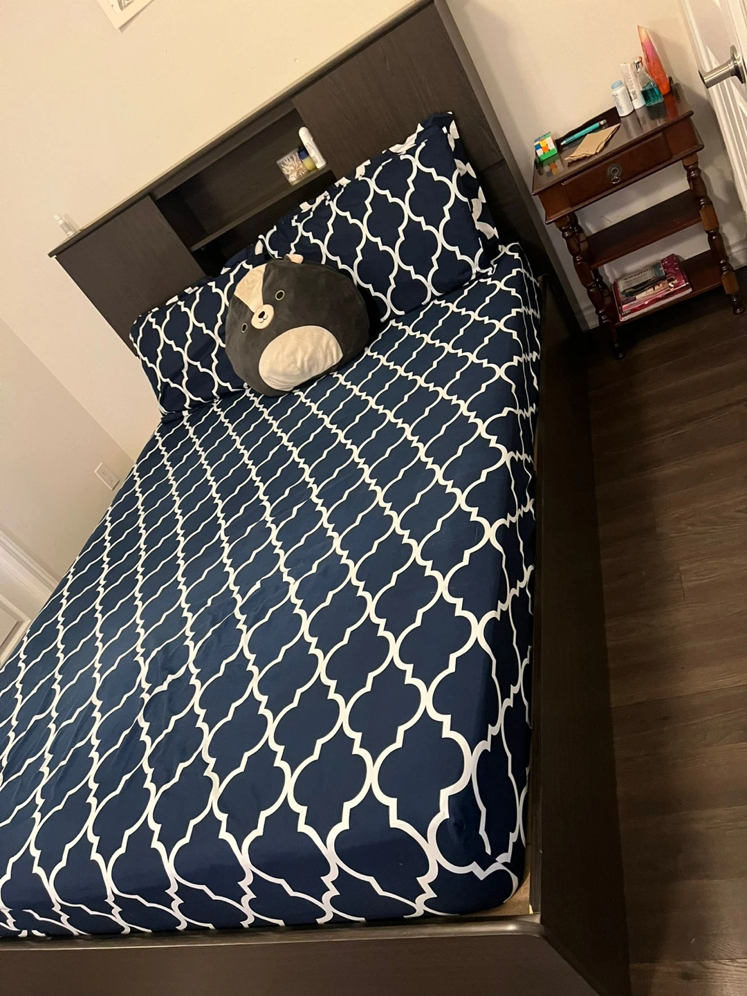 Queen Size Bed Frame for Sale MUST GO ASAP 🚨 - photo 2