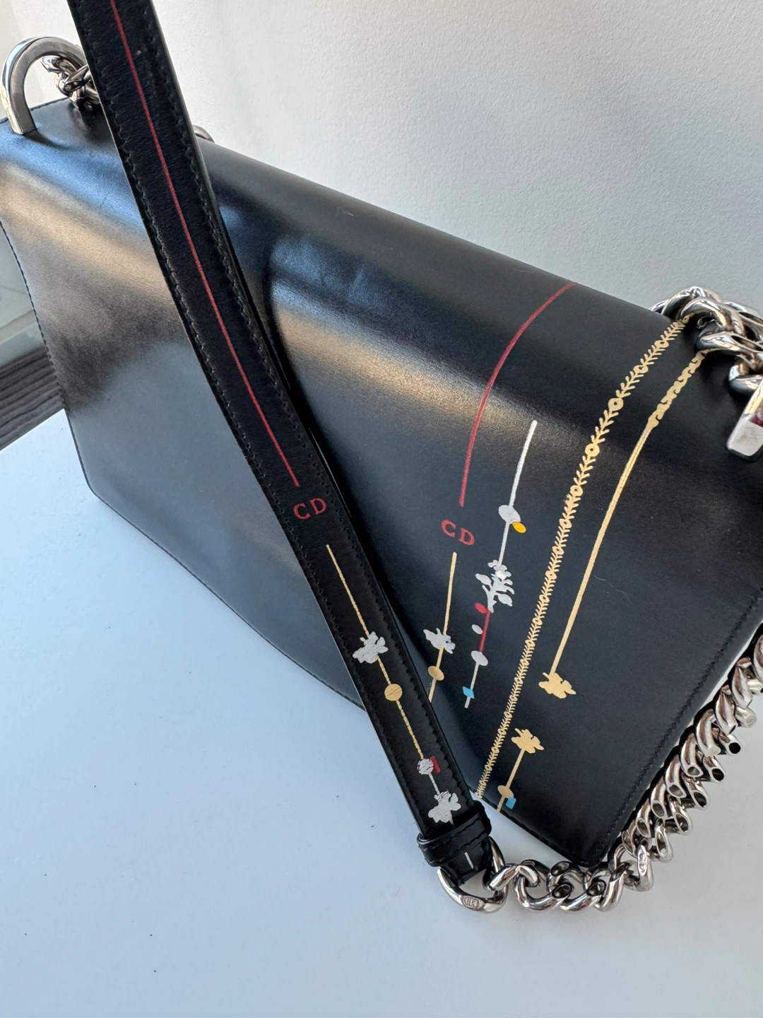 AUTHENTIC Christian DIOR Calfskin Diorama Flap Bag - photo 4