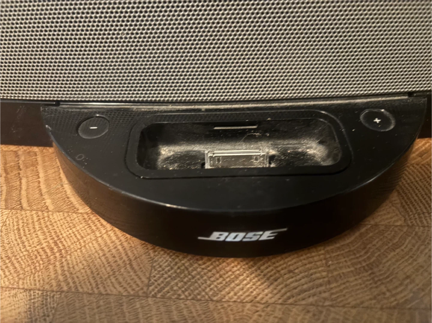 Bose SoundDock Portable Digital Music System - photo 2