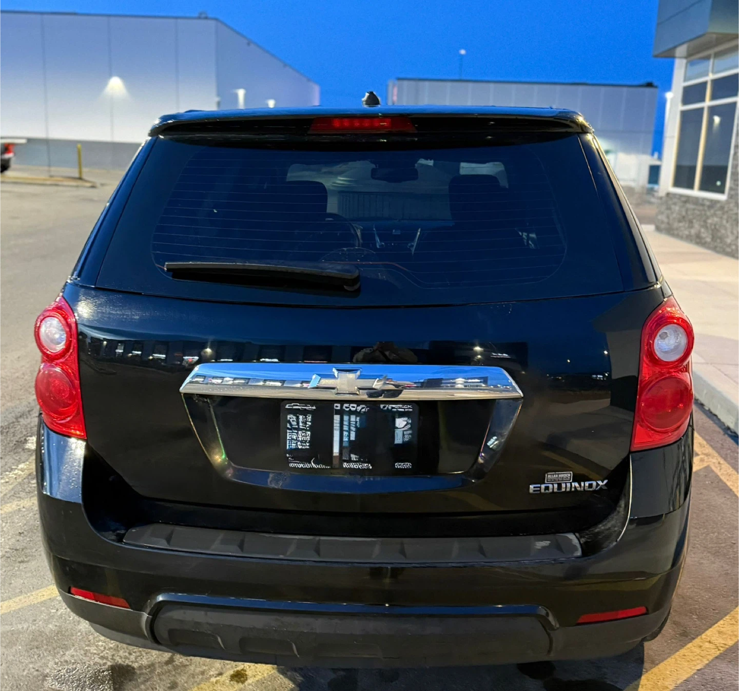 Black Chevrolet Equinox SUV - photo 2
