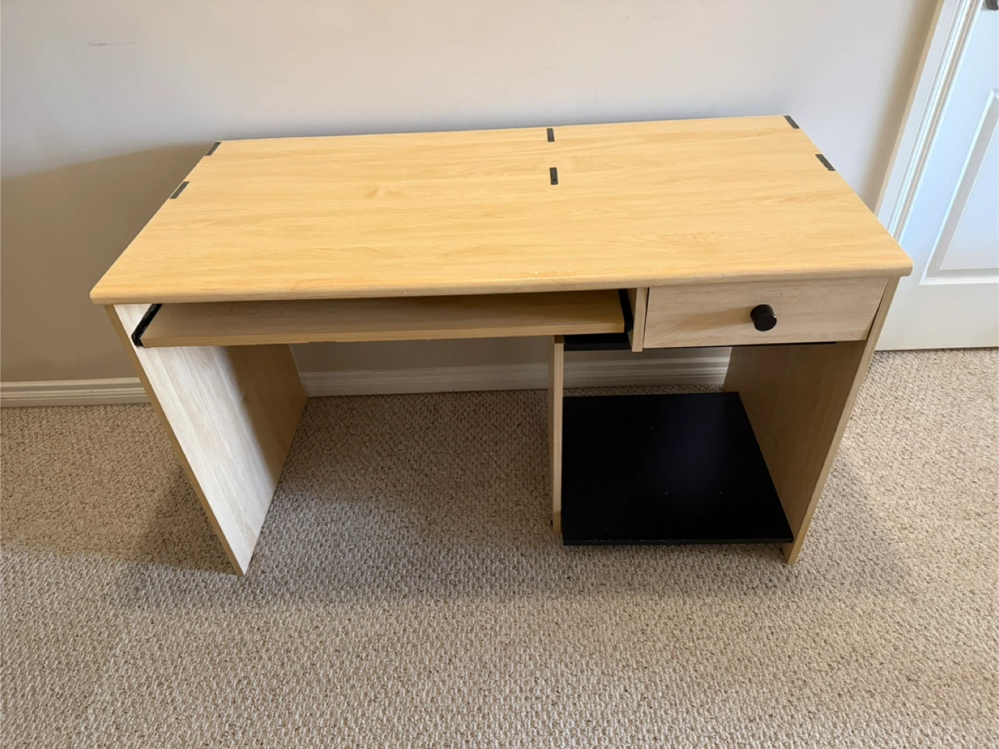 Computer Desk with Hutch and Keyboard Tray - photo 3