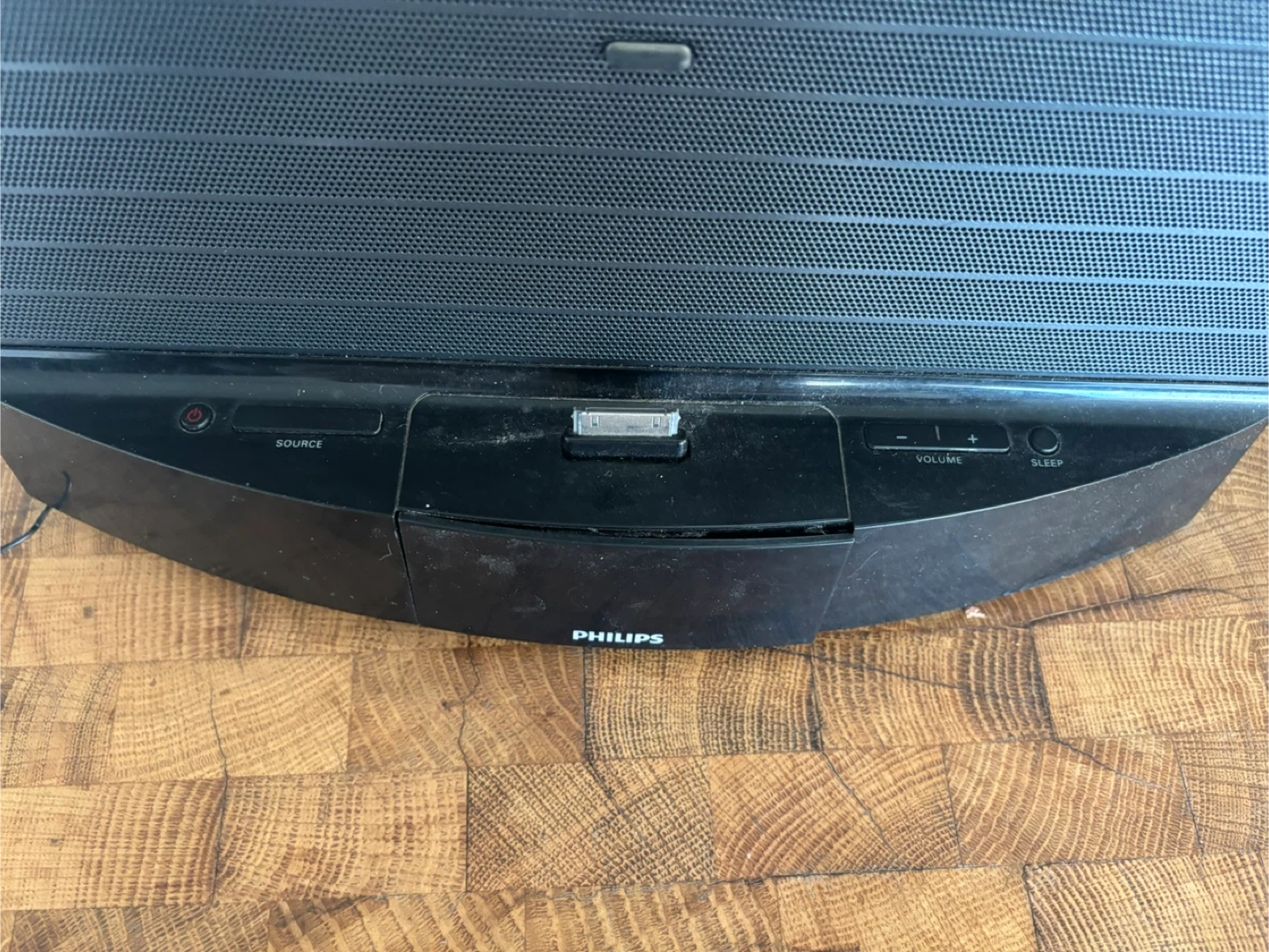 Philips AJ7040D/37 Clock Radio Speaker Dock - photo 5