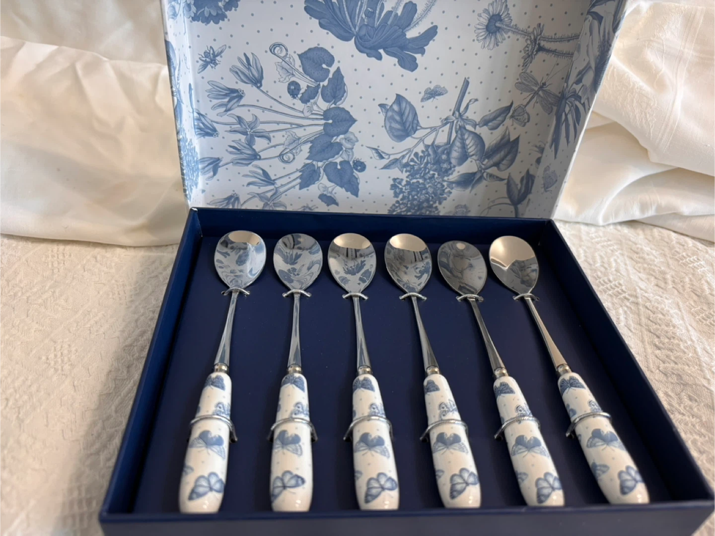 Set of 6 Butterfly Pattern Spoons