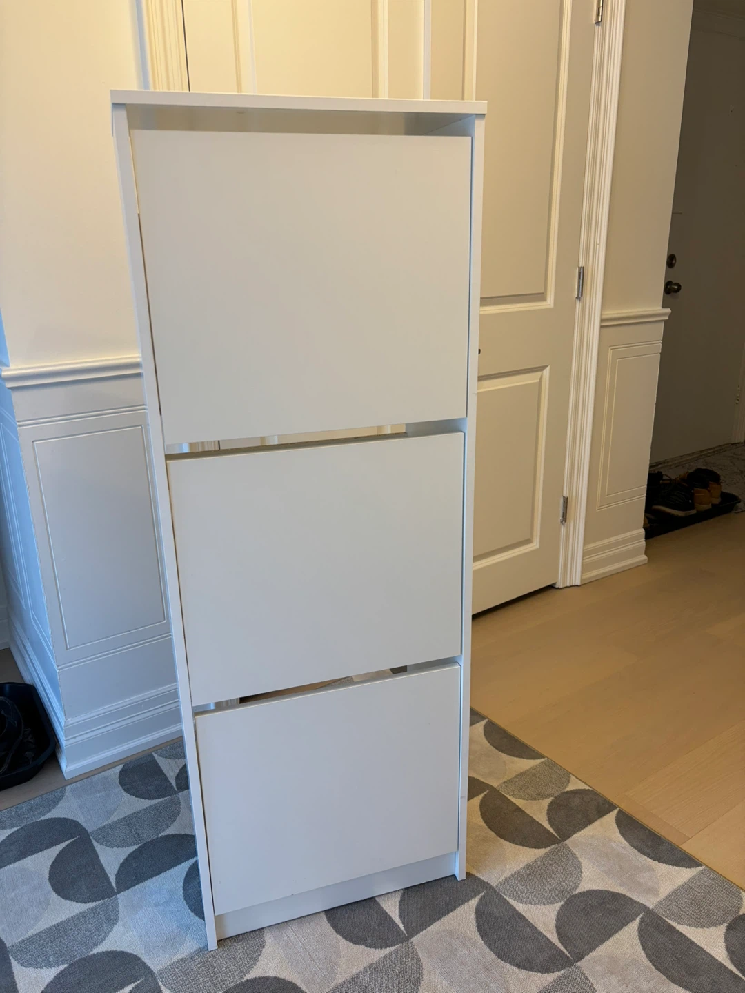 White 3-Drawer Shoe Cabinet