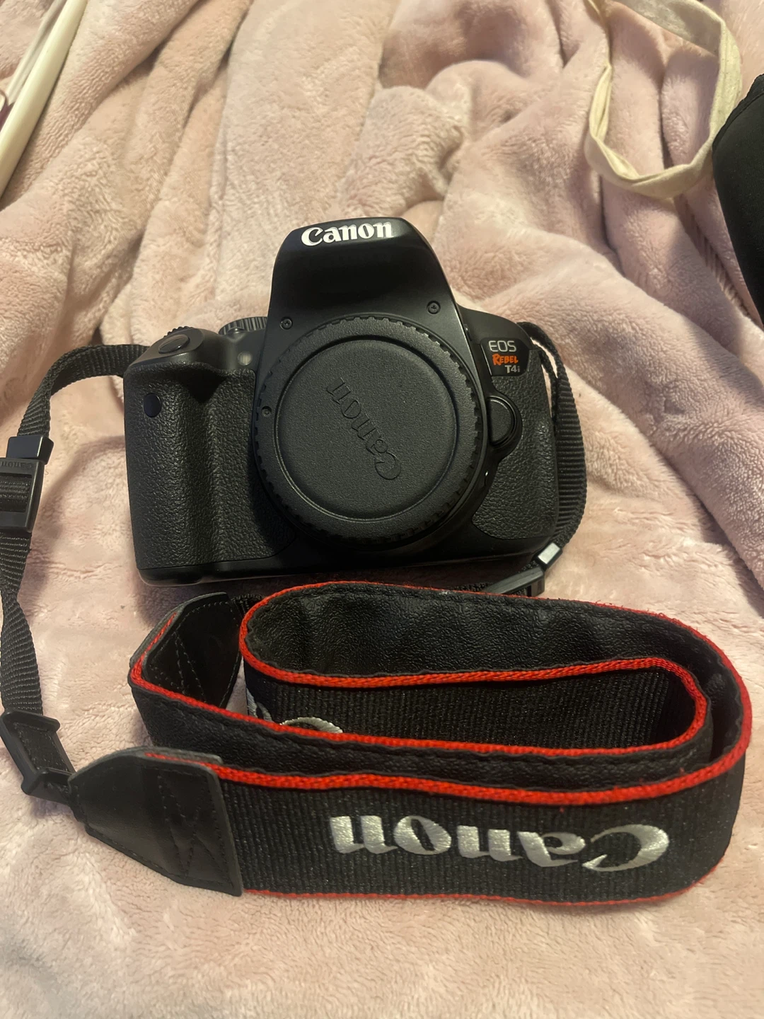 Canon EOS Rebel T4i DSLR Camera